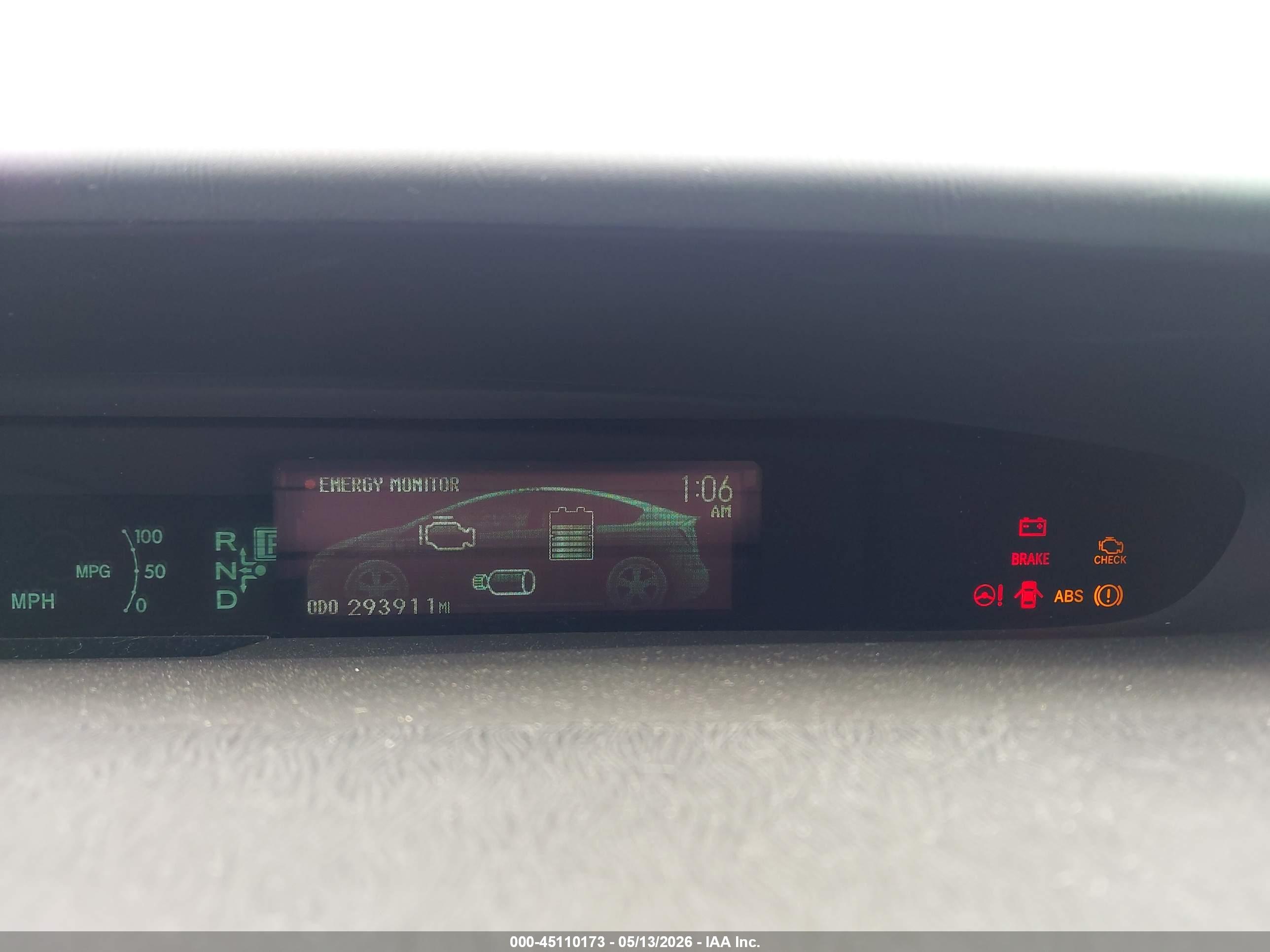 TOYOTA PRIUS image 7