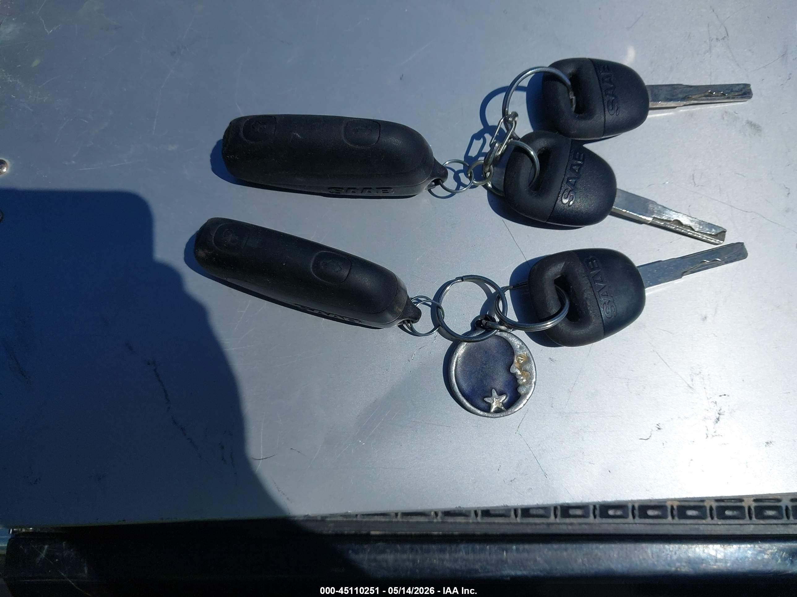 SAAB 9-5 image 11