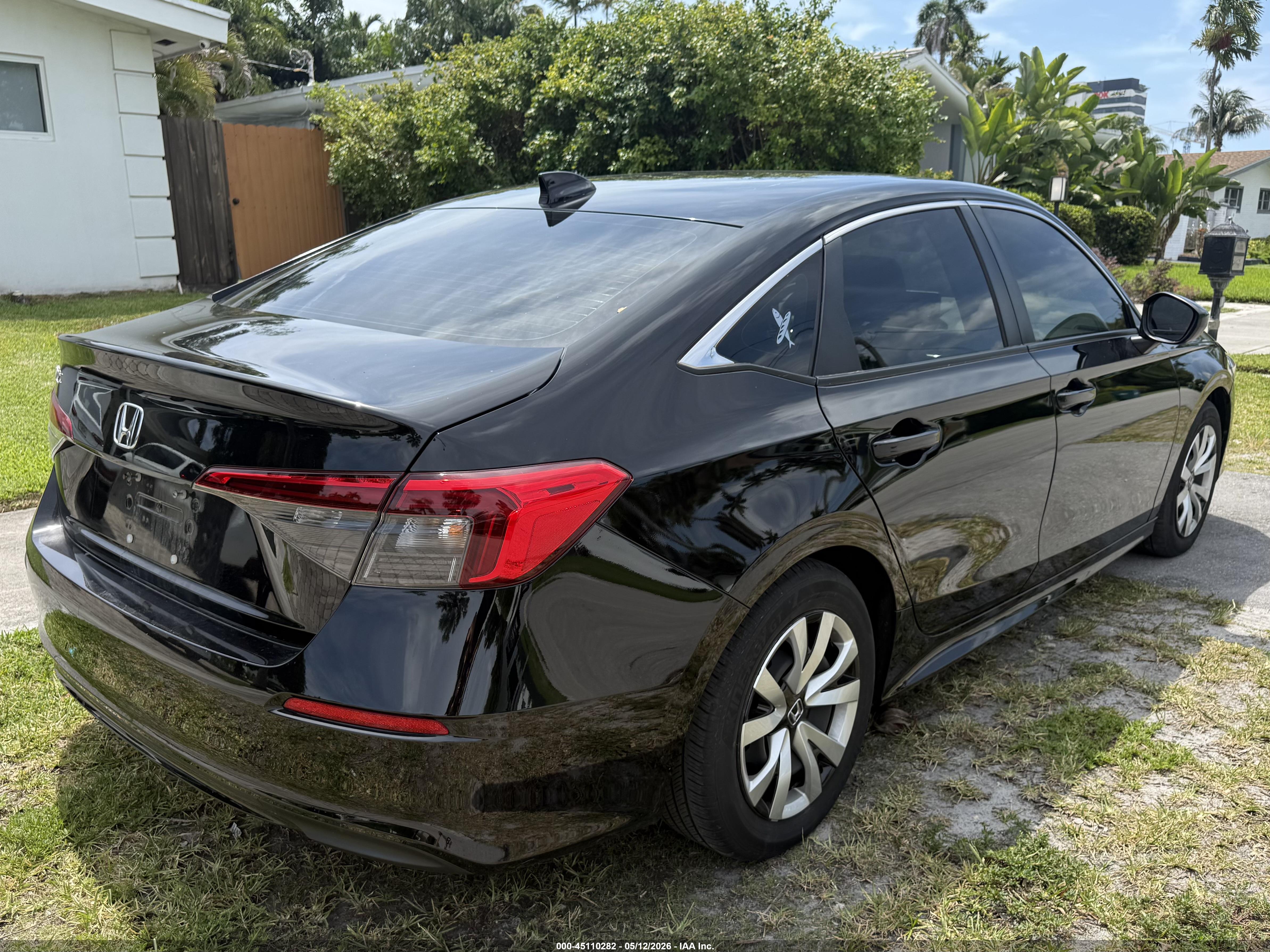 HONDA CIVIC image 4