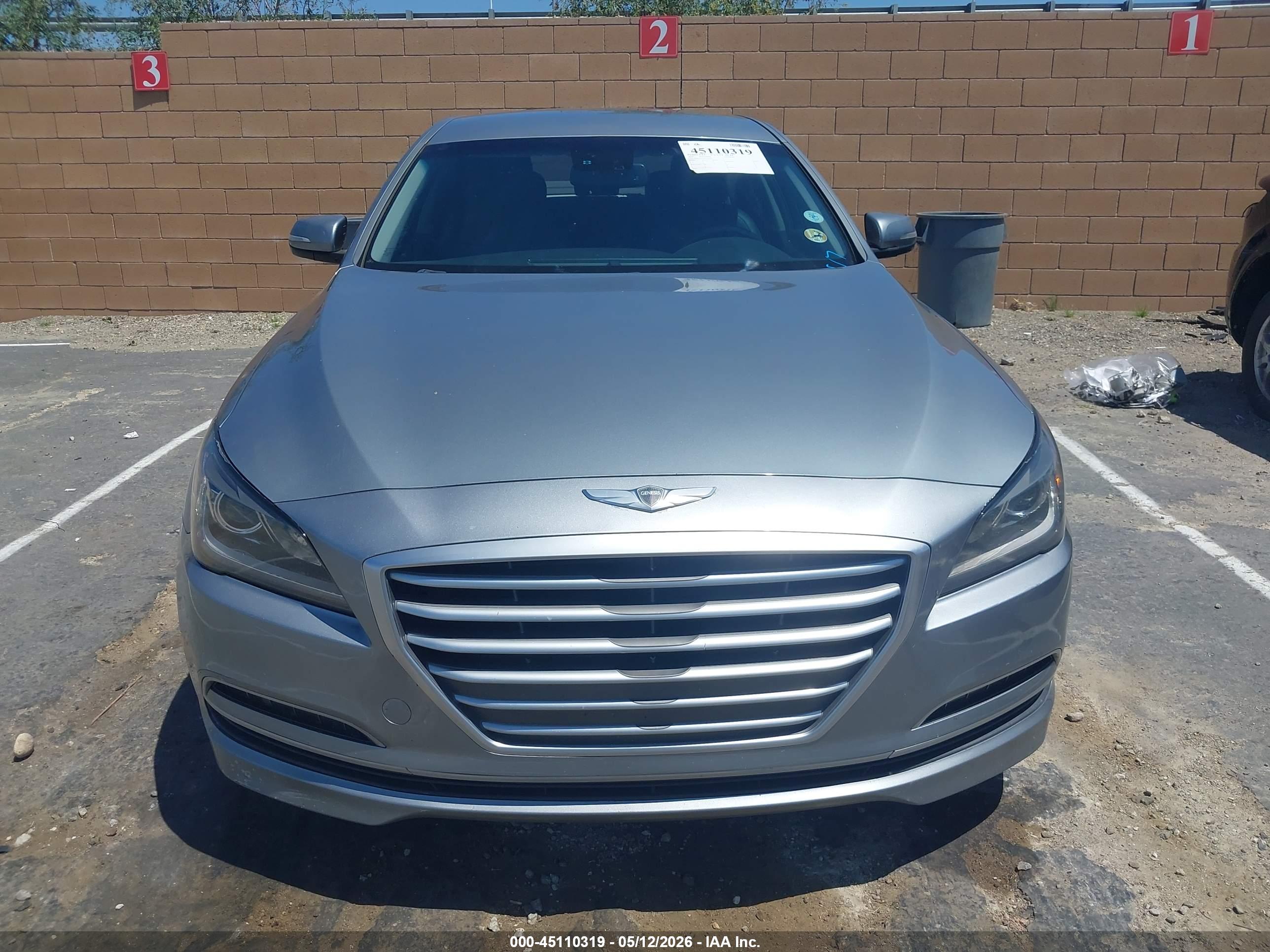 HYUNDAI GENESIS image 6