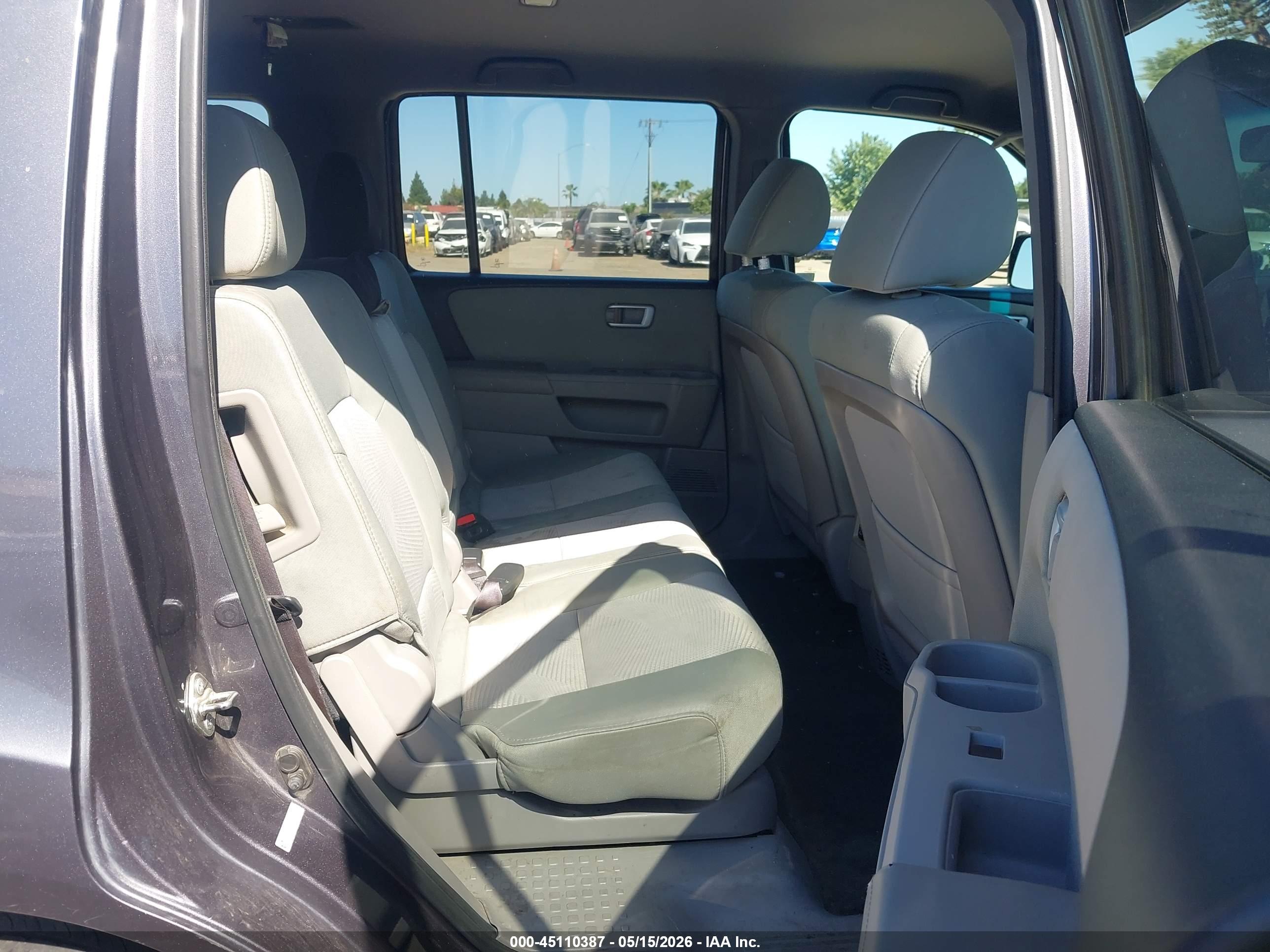 HONDA PILOT image 8