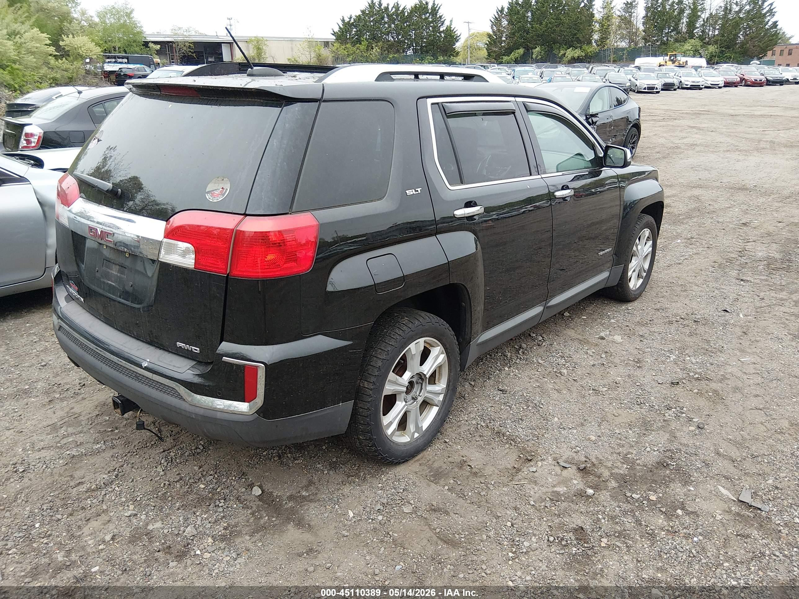 GMC TERRAIN image 4