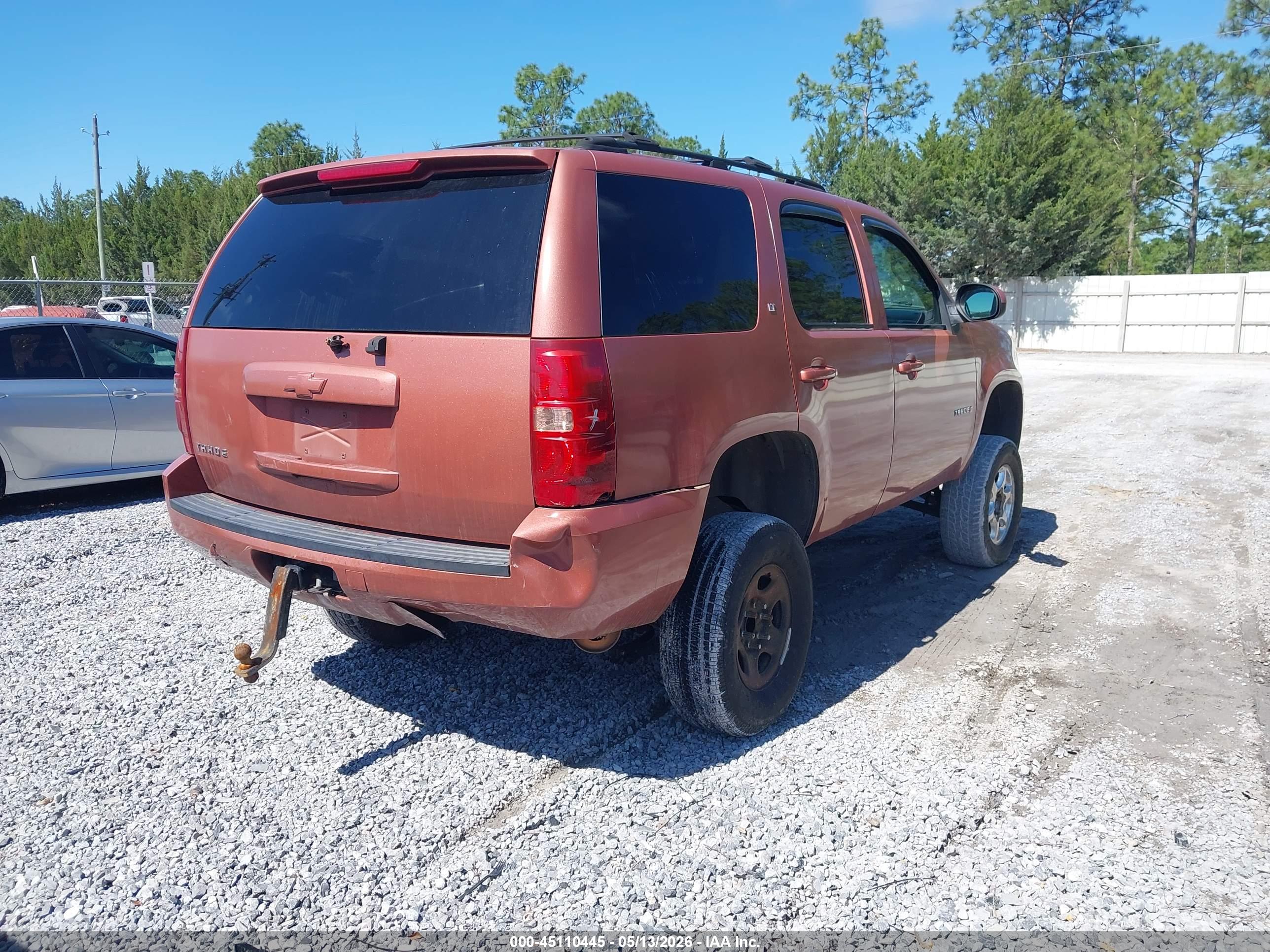 CHEVROLET TAHOE image 4