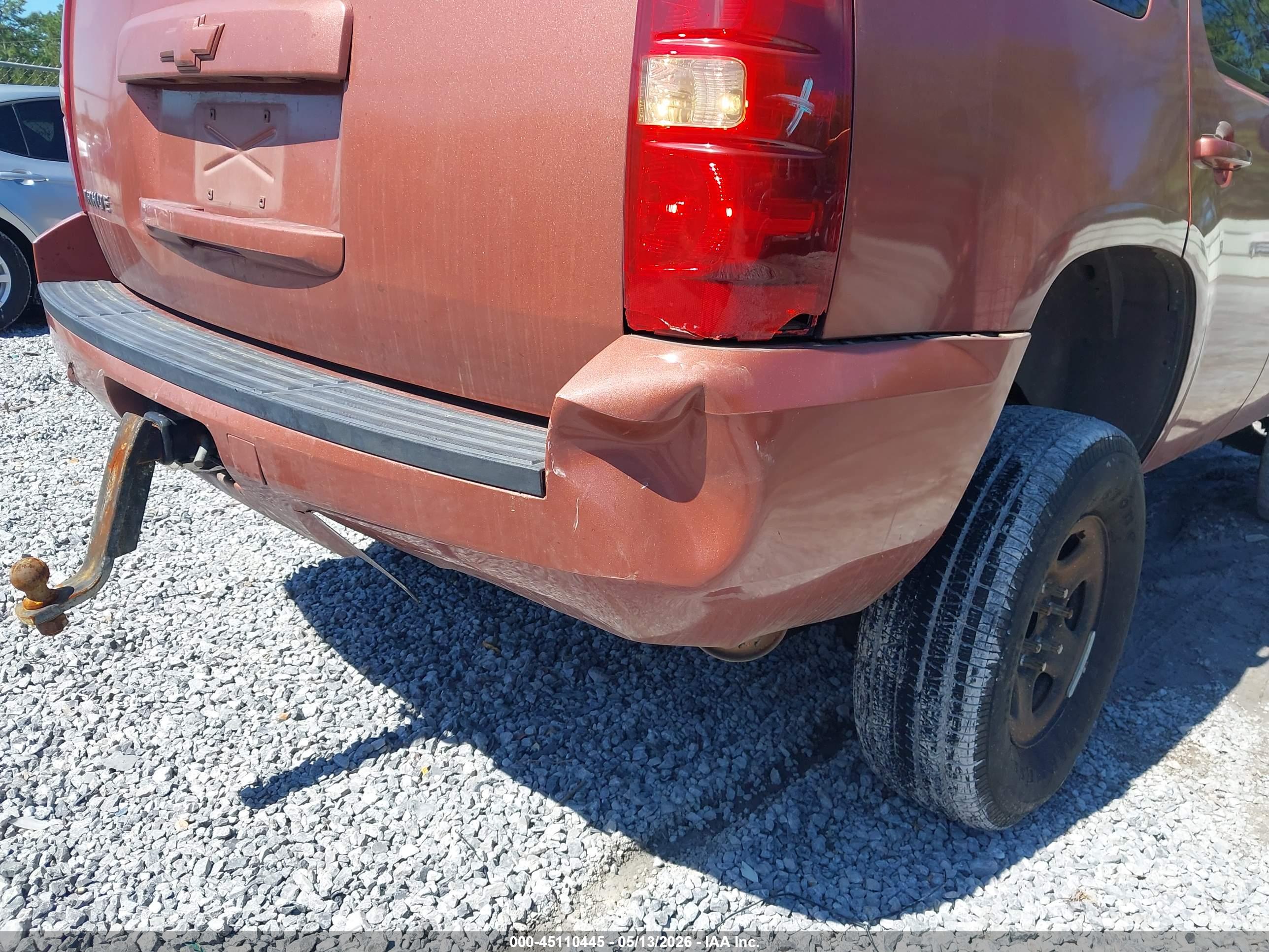 CHEVROLET TAHOE image 6