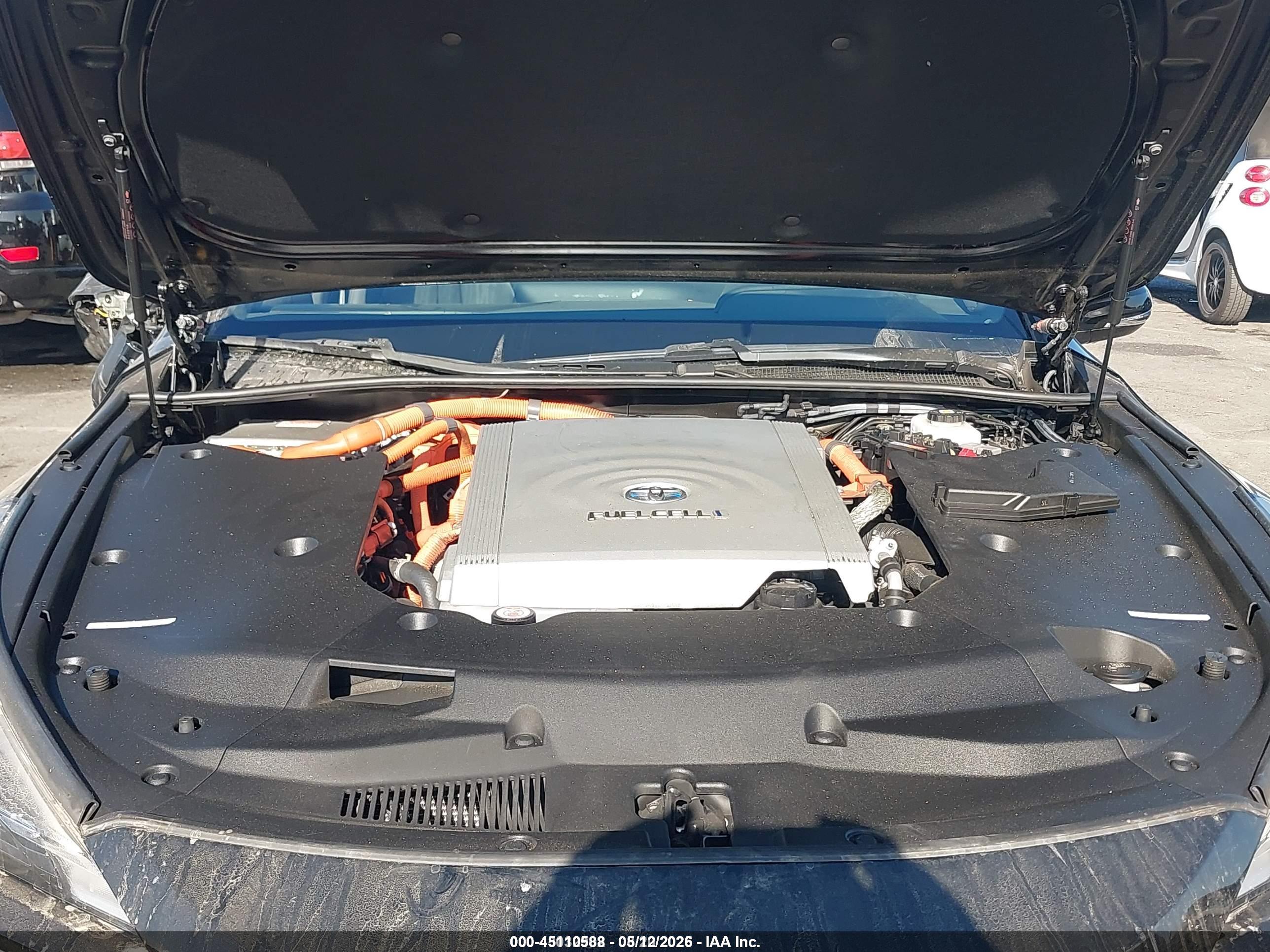 TOYOTA MIRAI image 10