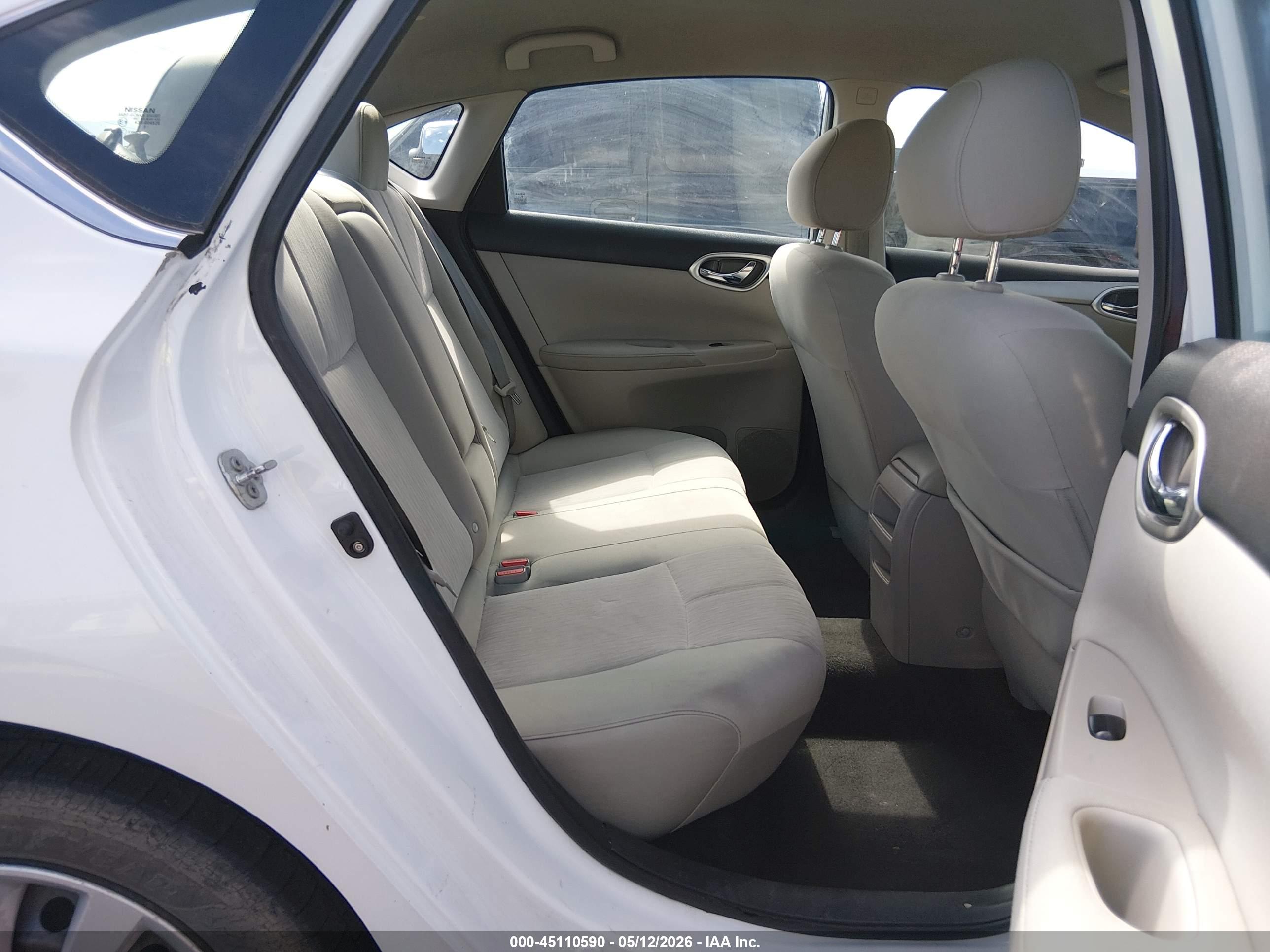NISSAN SENTRA image 8