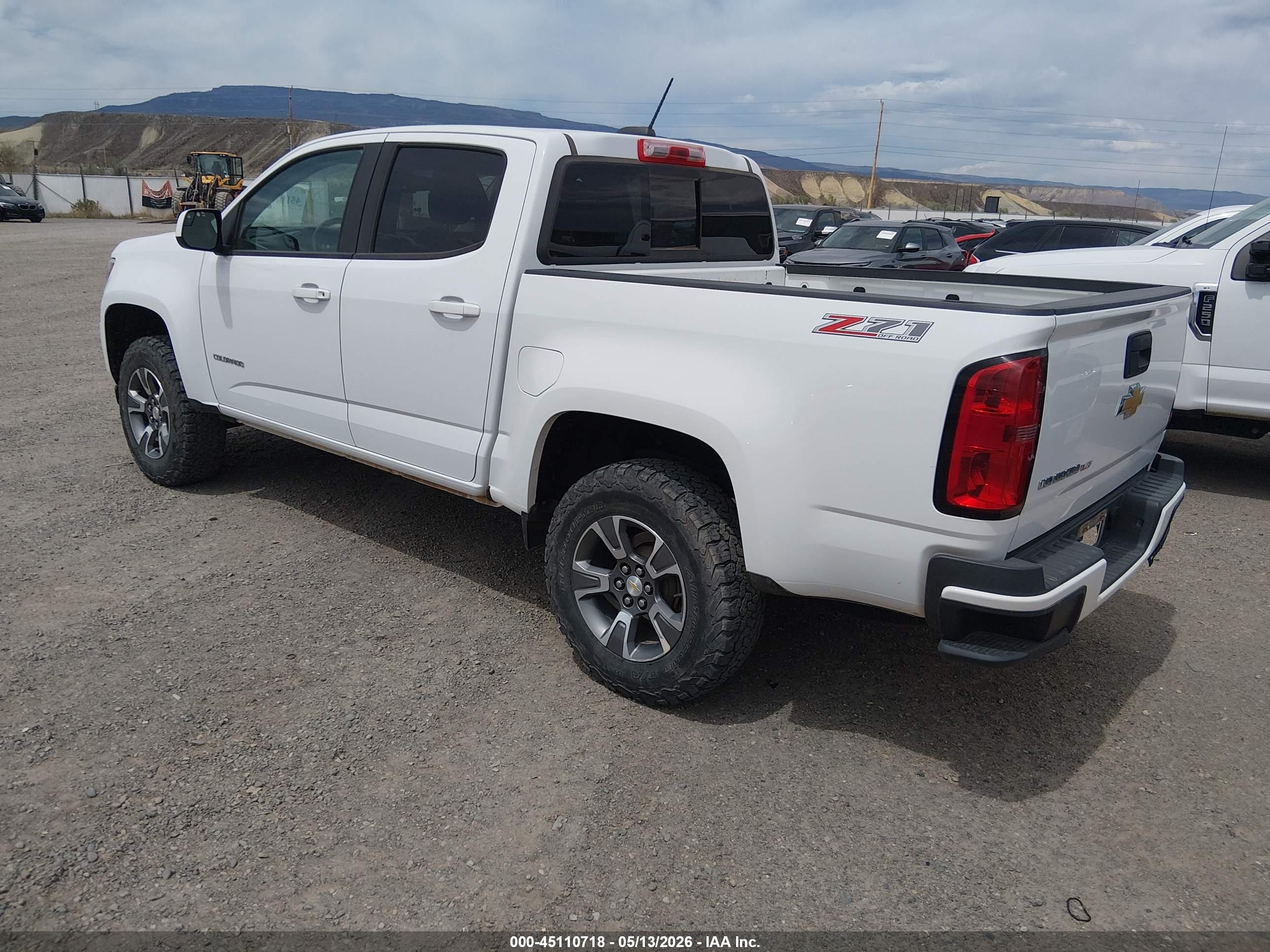 CHEVROLET COLORADO image 3