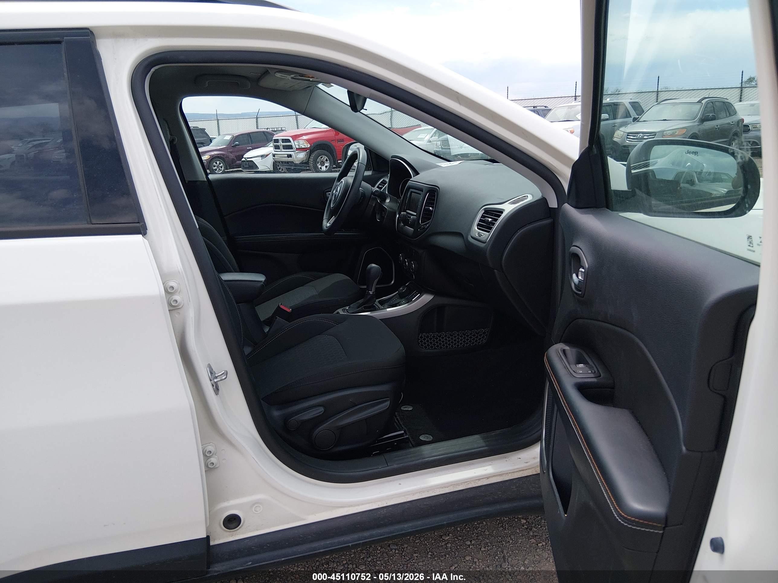 JEEP COMPASS image 5