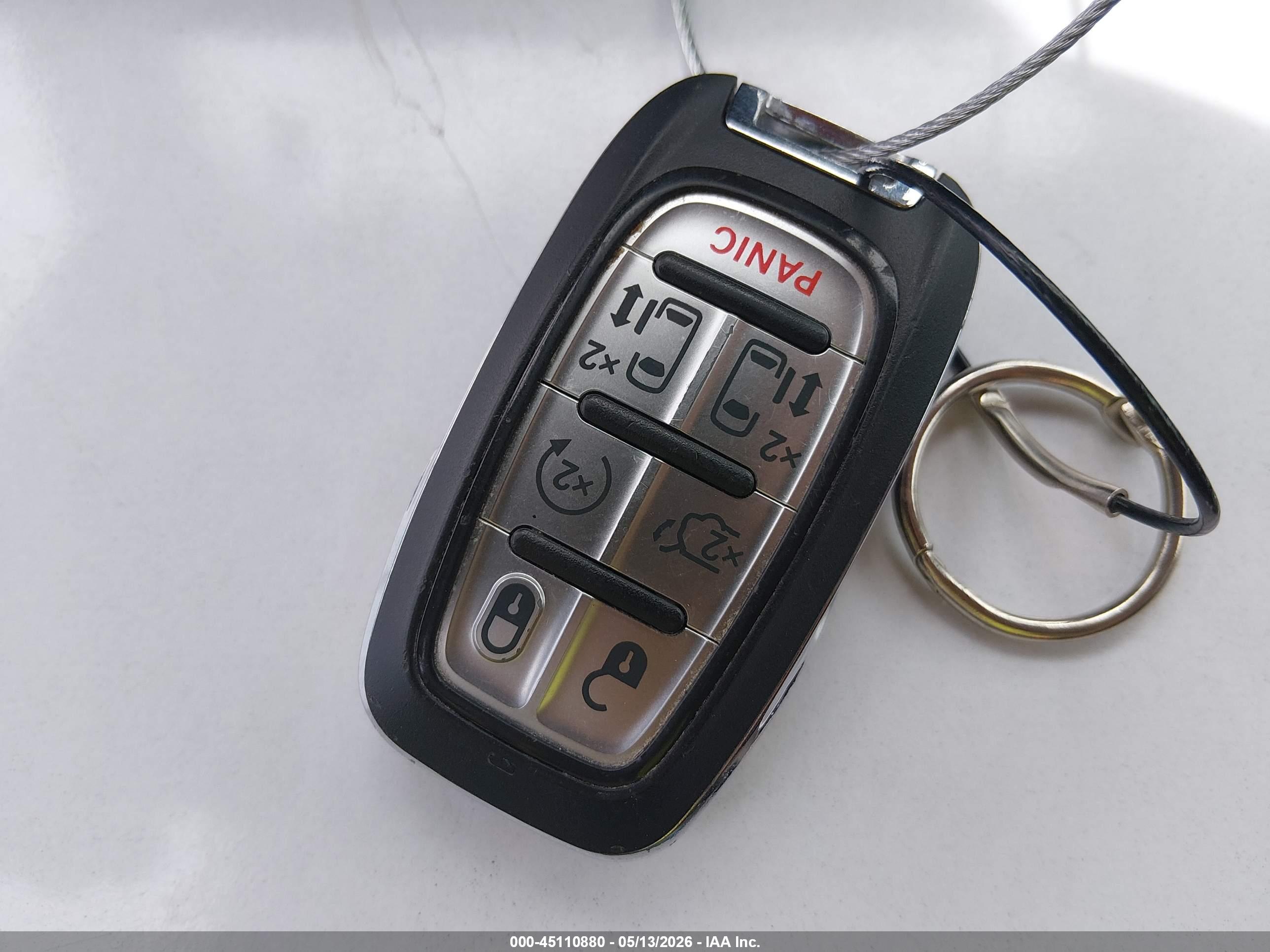 CHRYSLER PACIFICA image 11