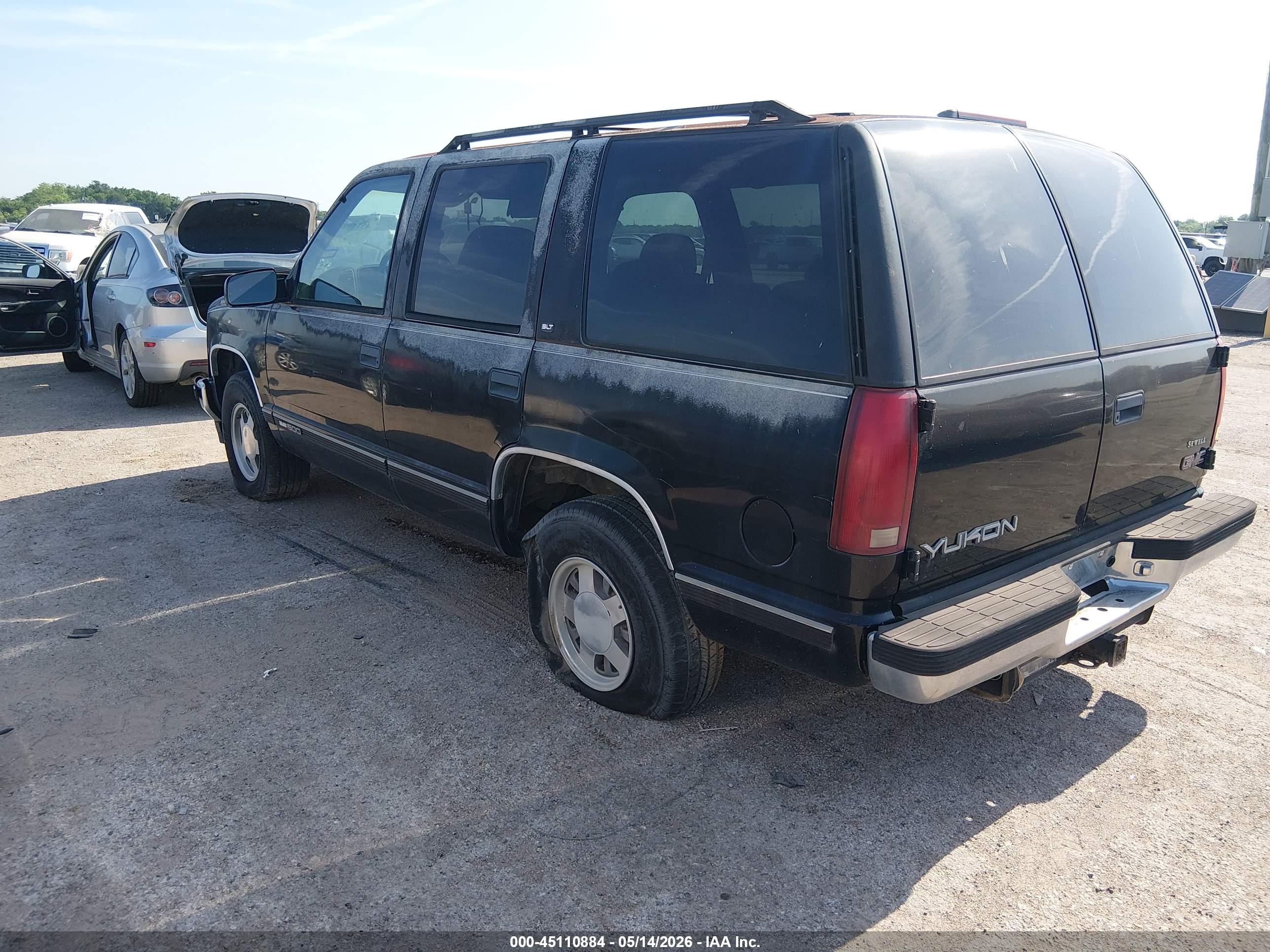 GMC YUKON image 3