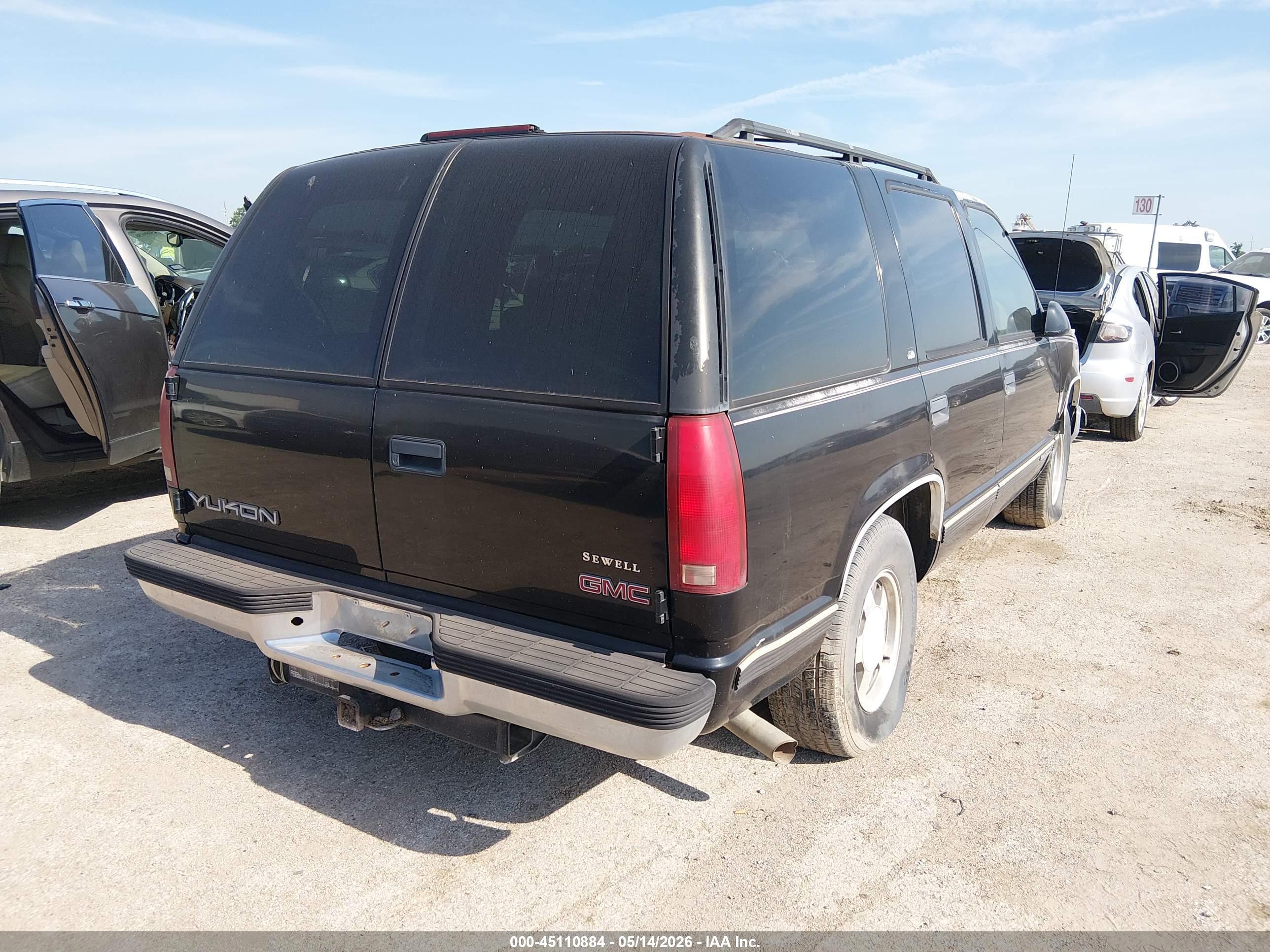 GMC YUKON image 6
