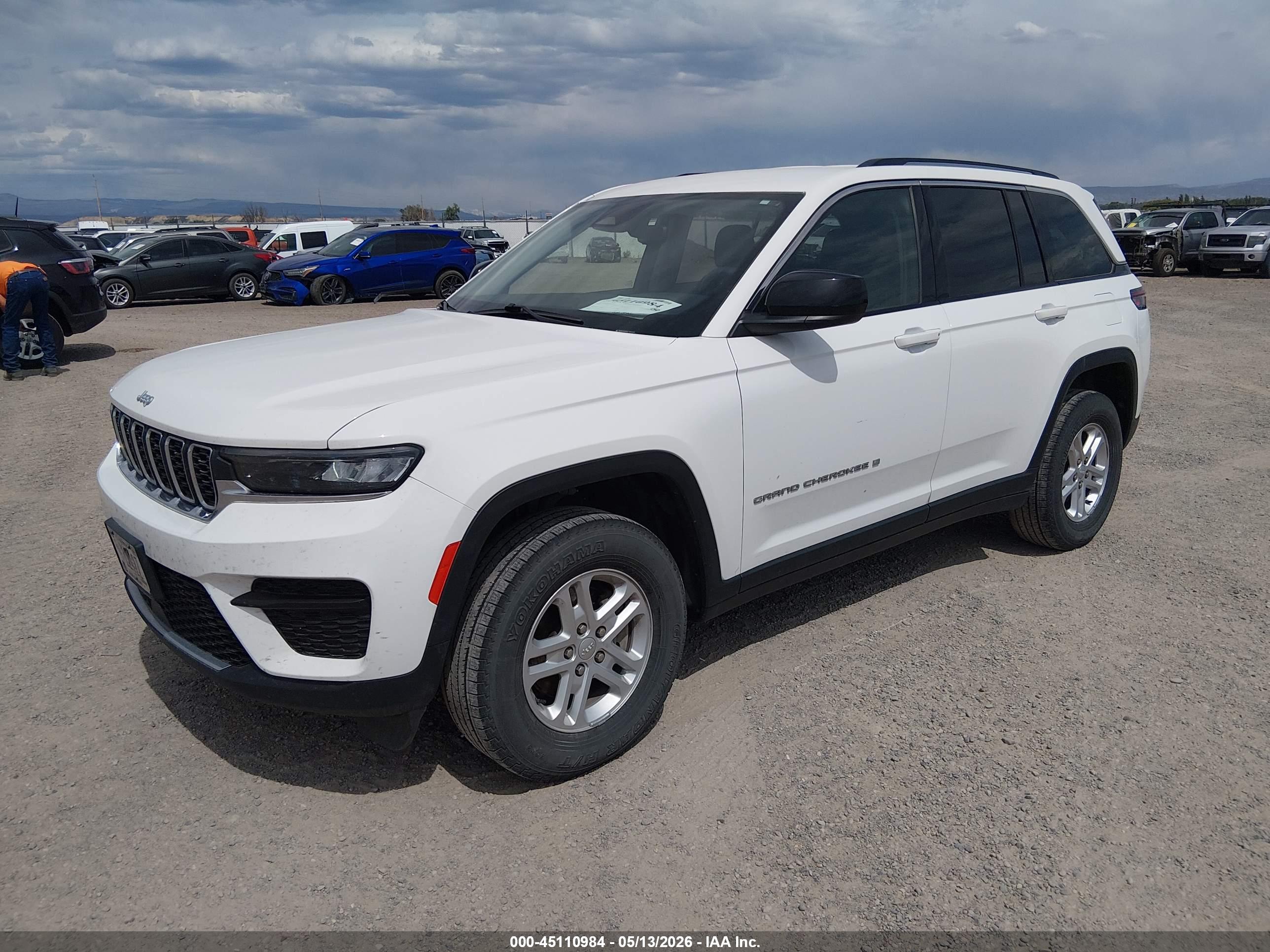 JEEP GRAND image 2