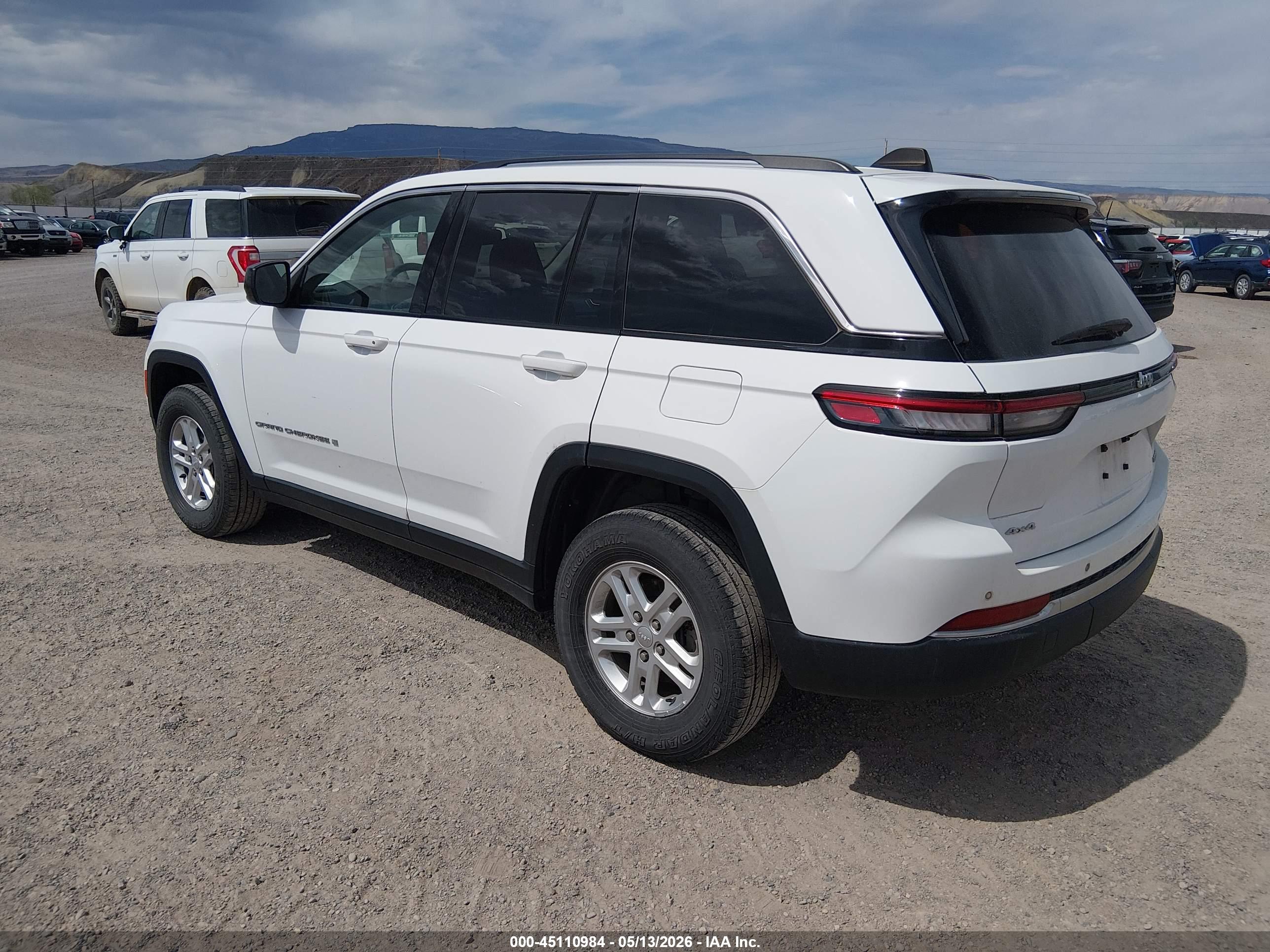 JEEP GRAND image 3