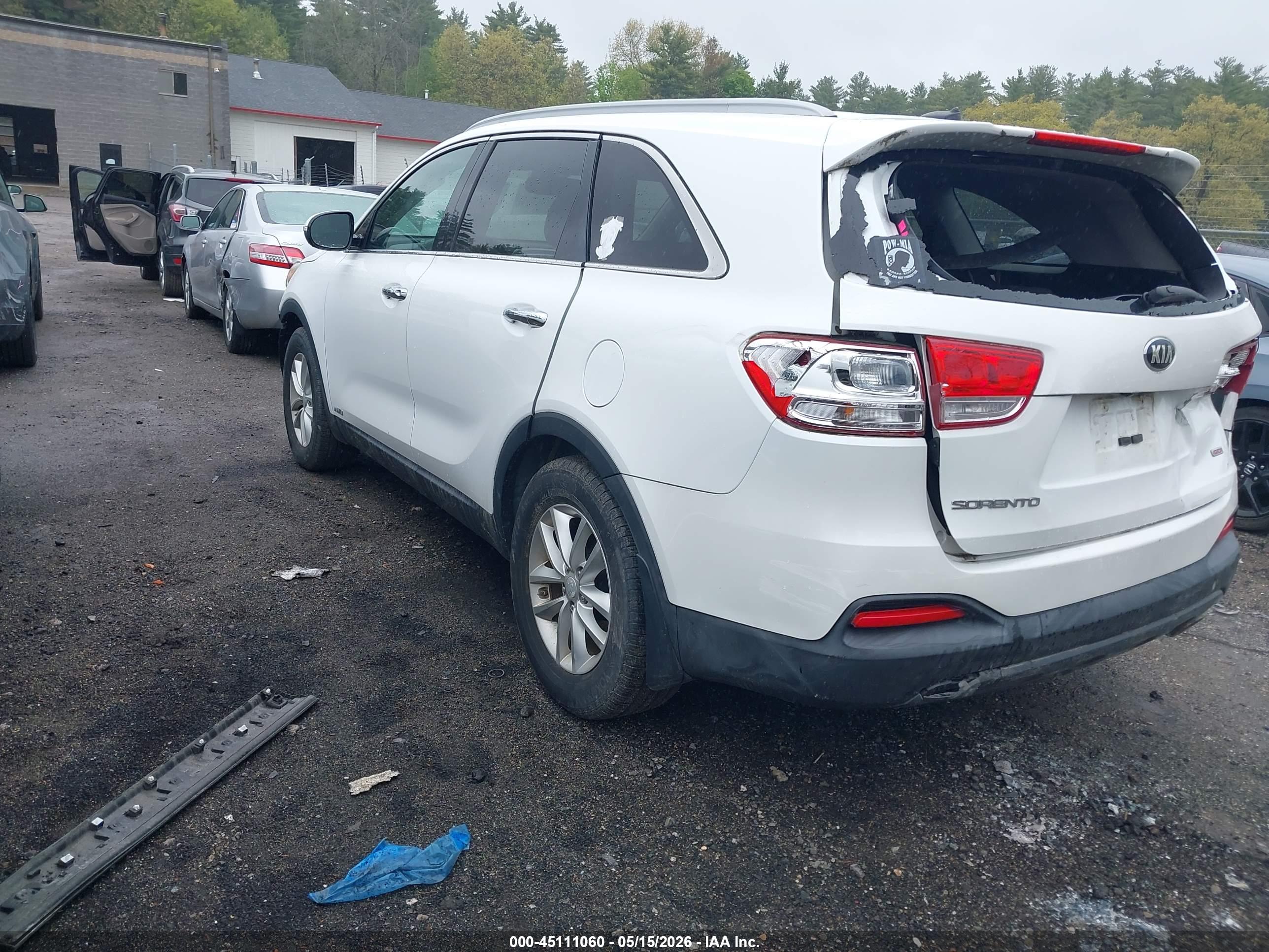 KIA SORENTO image 3