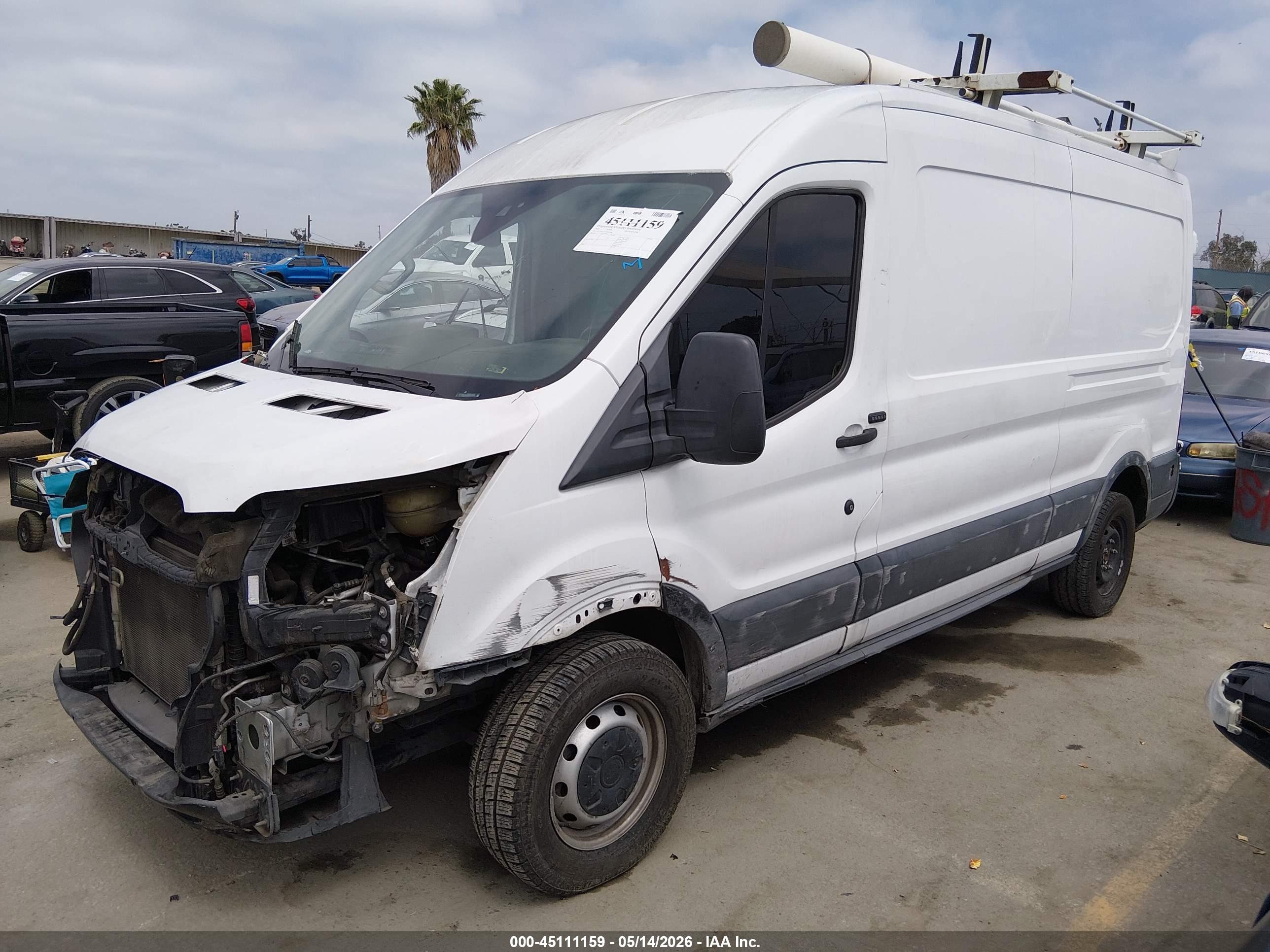 FORD TRANSIT-250 image 2