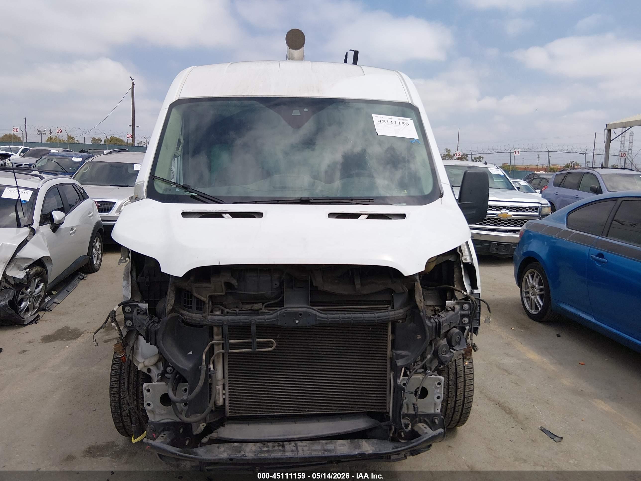 FORD TRANSIT-250 image 6