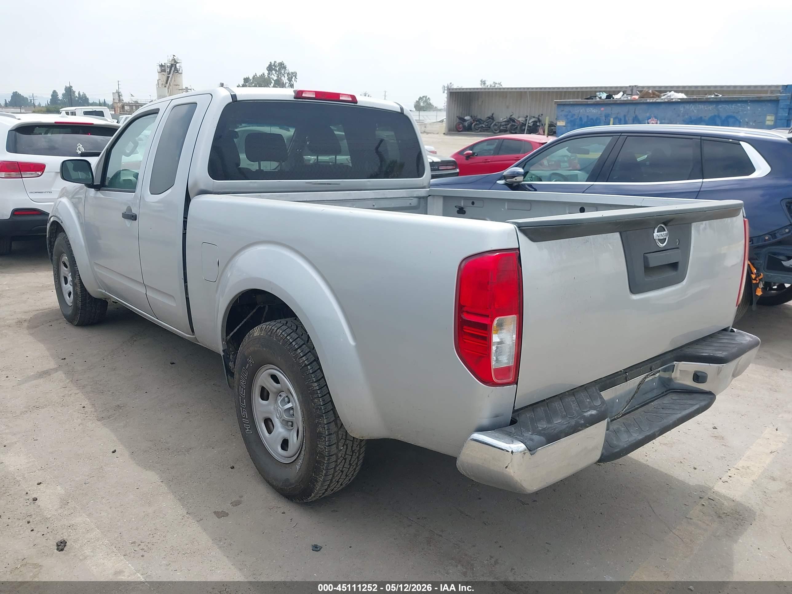 NISSAN FRONTIER image 3