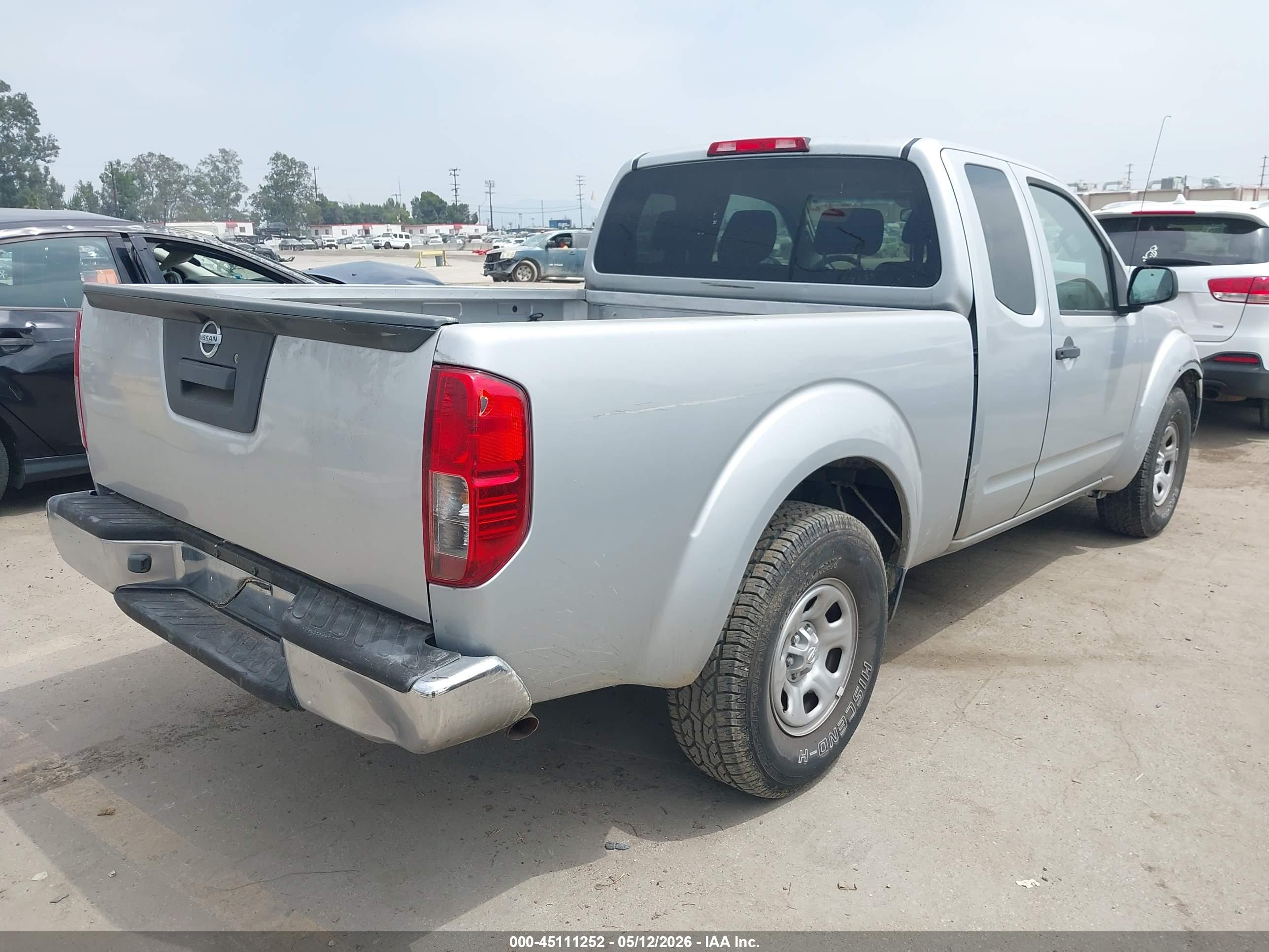 NISSAN FRONTIER image 4