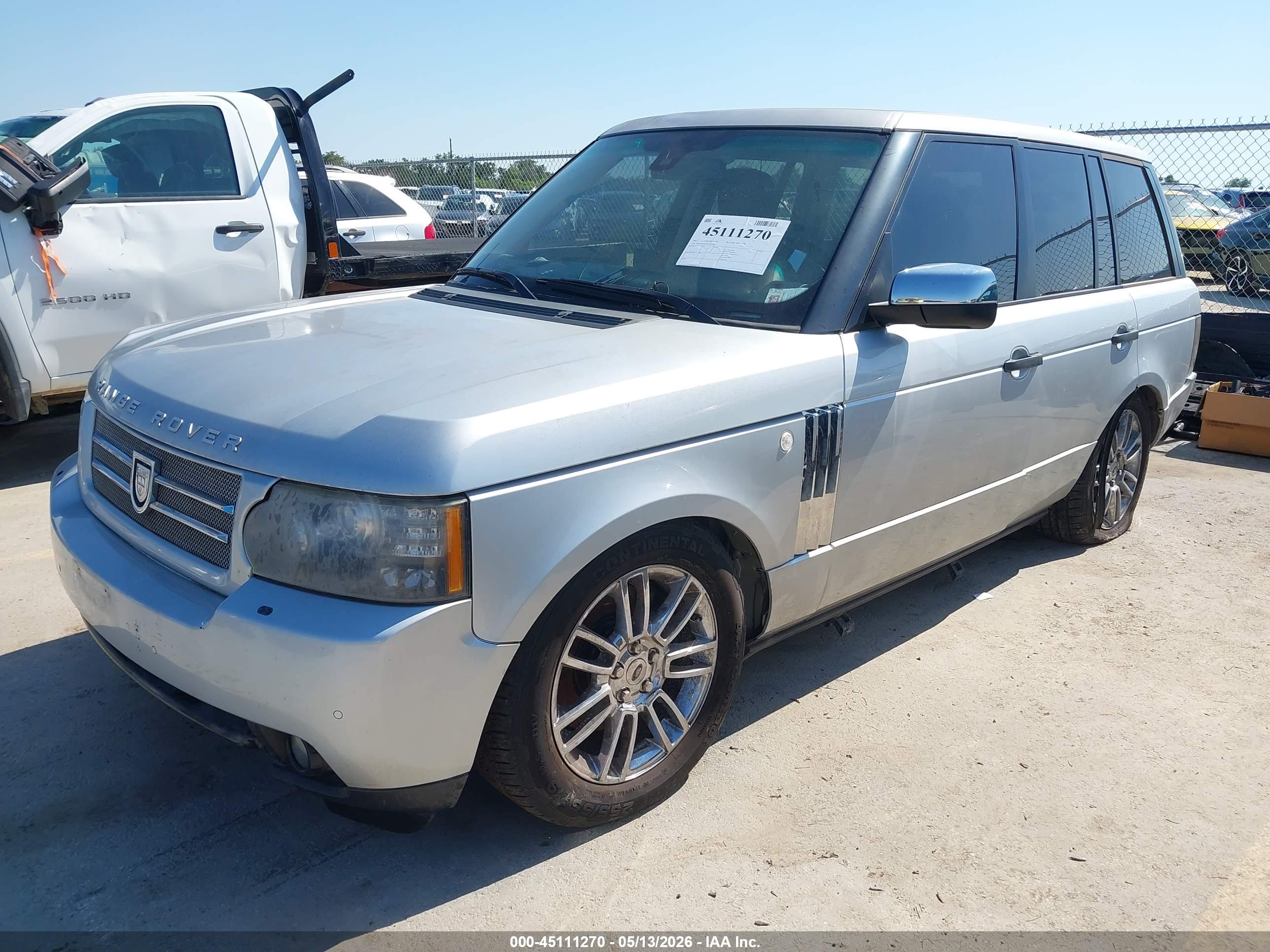 LAND ROVER image 2