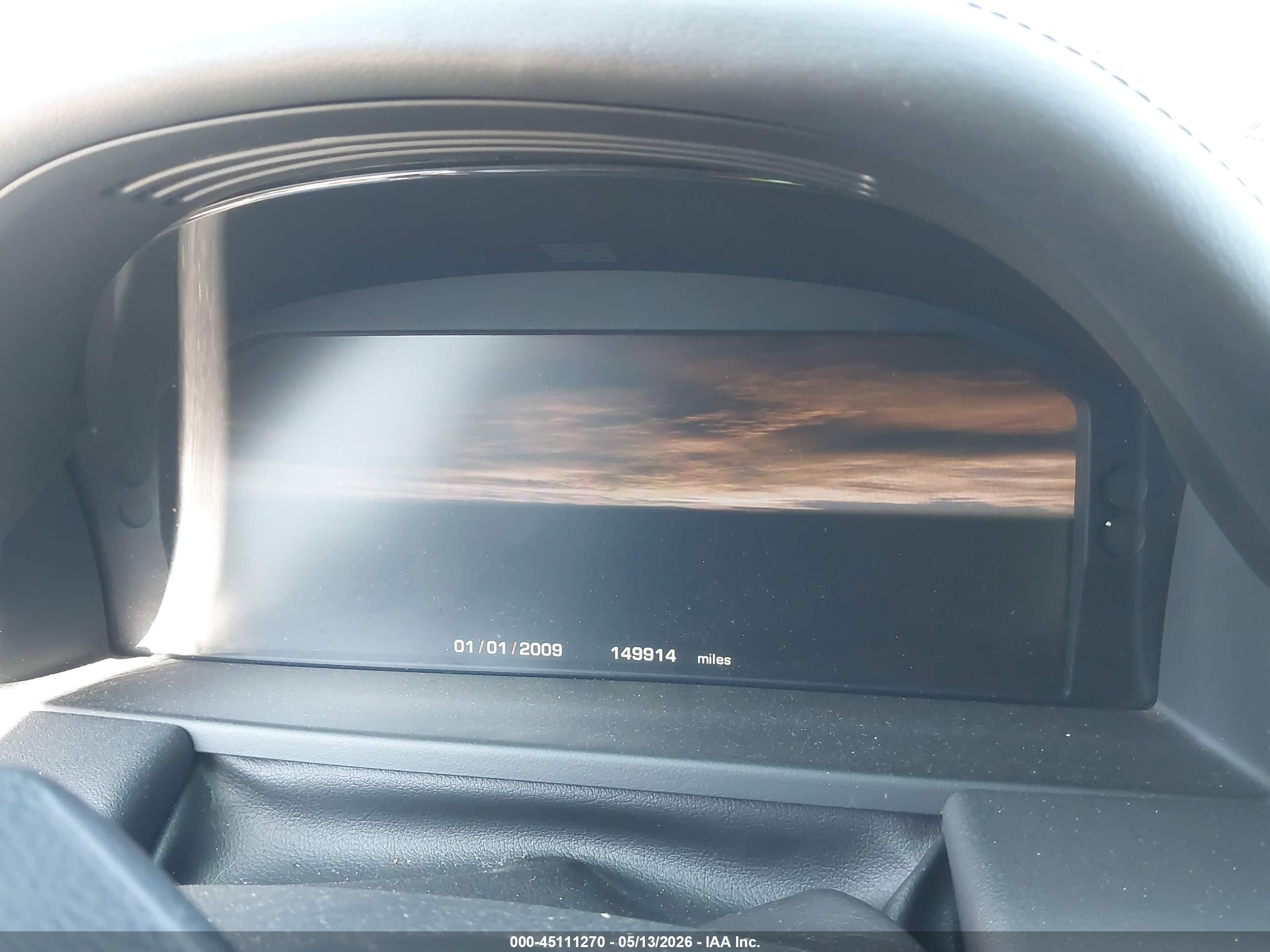 LAND ROVER image 7