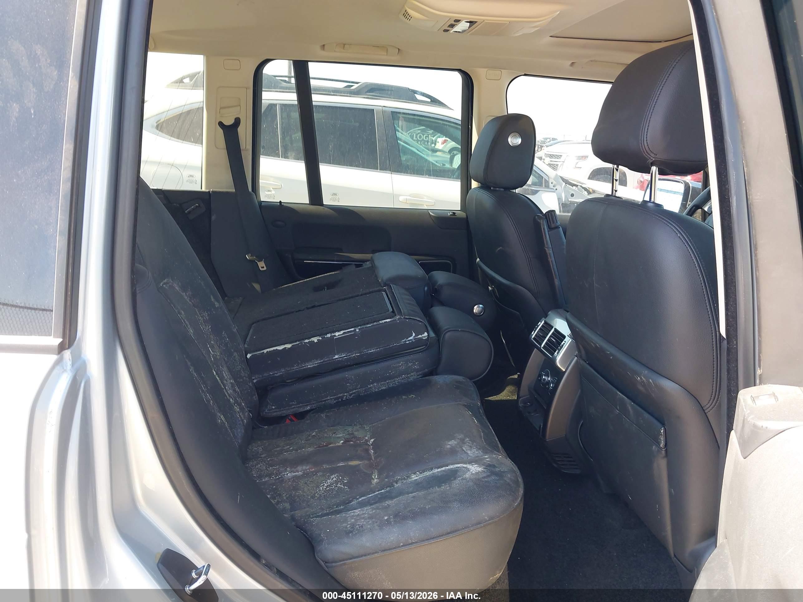 LAND ROVER image 8
