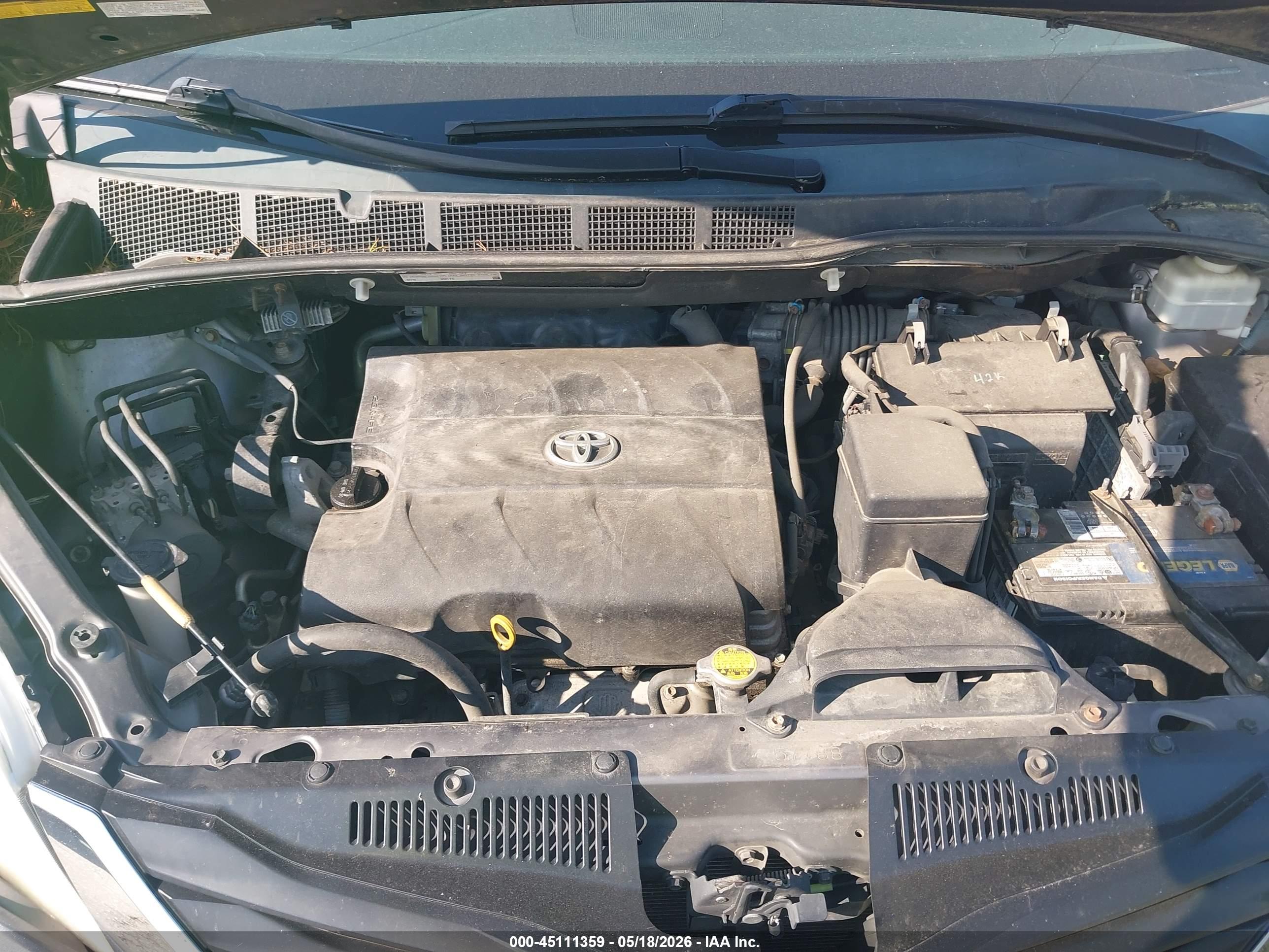 TOYOTA SIENNA image 10