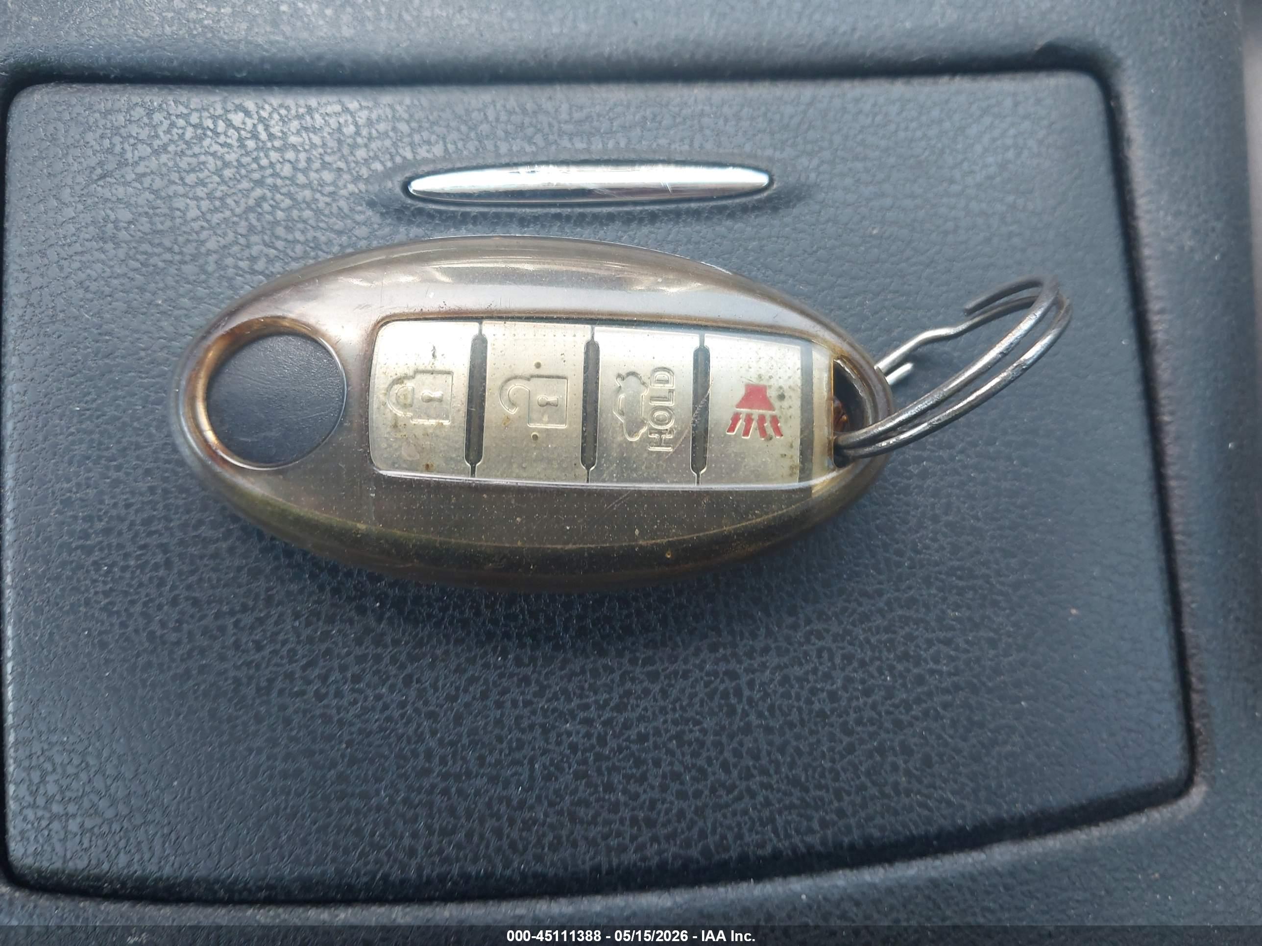 NISSAN MAXIMA image 11