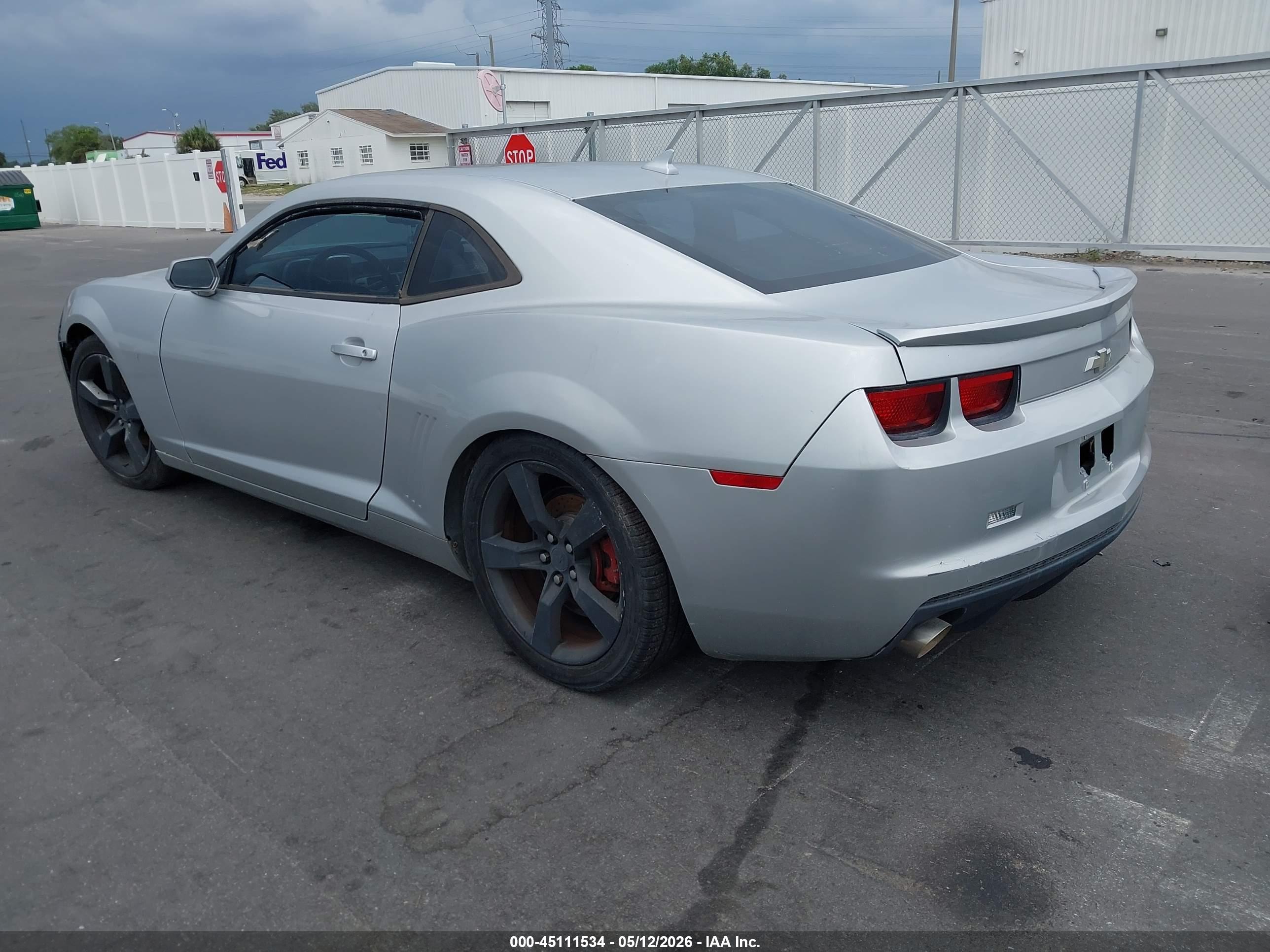 CHEVROLET CAMARO image 3