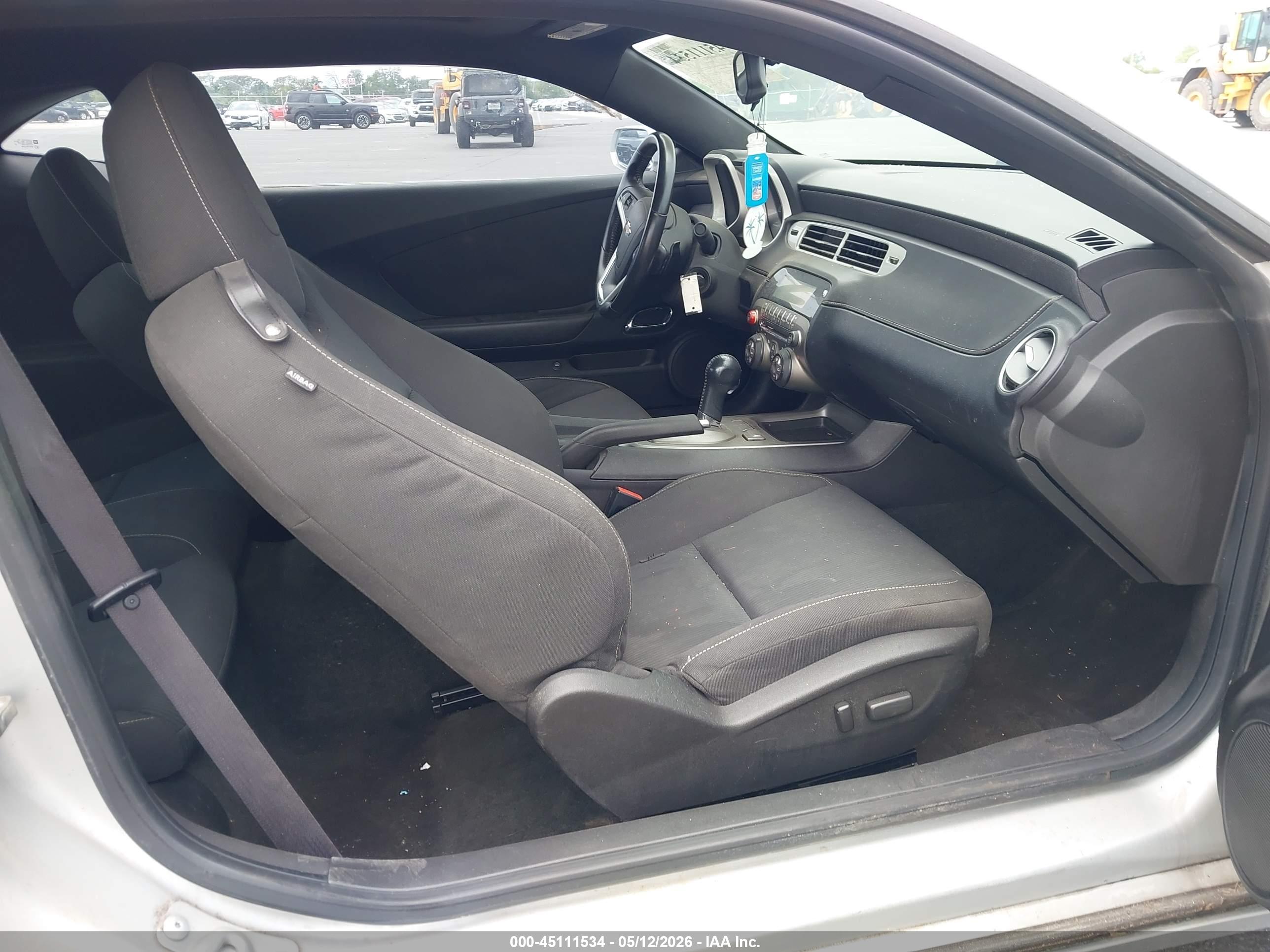 CHEVROLET CAMARO image 5