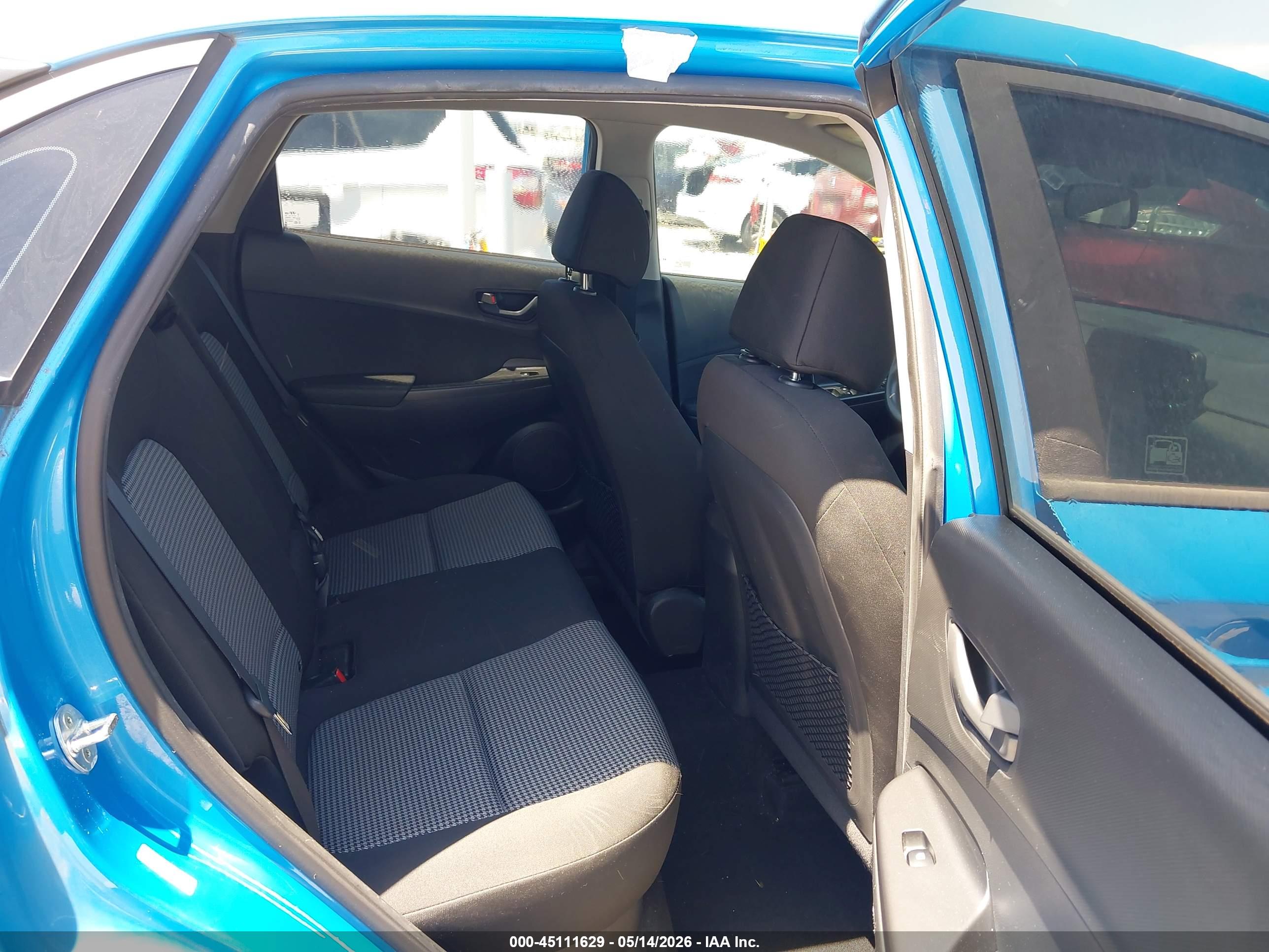 HYUNDAI KONA image 8