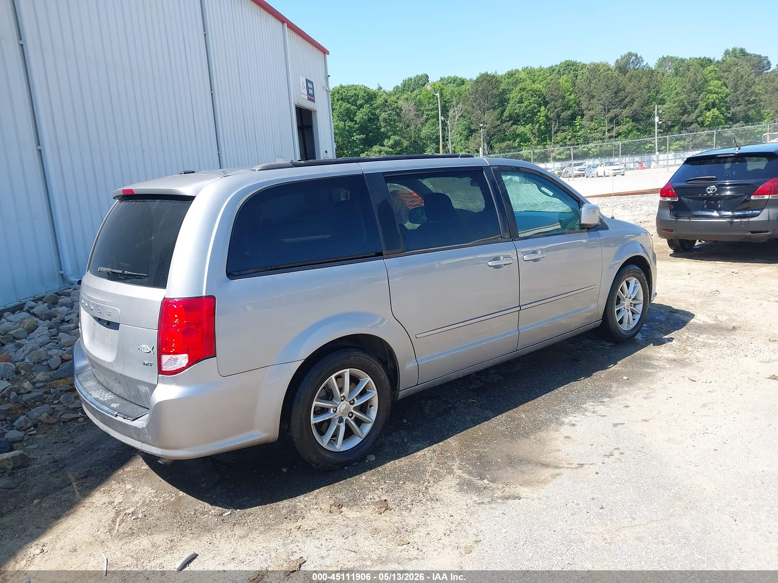DODGE GRAND image 4