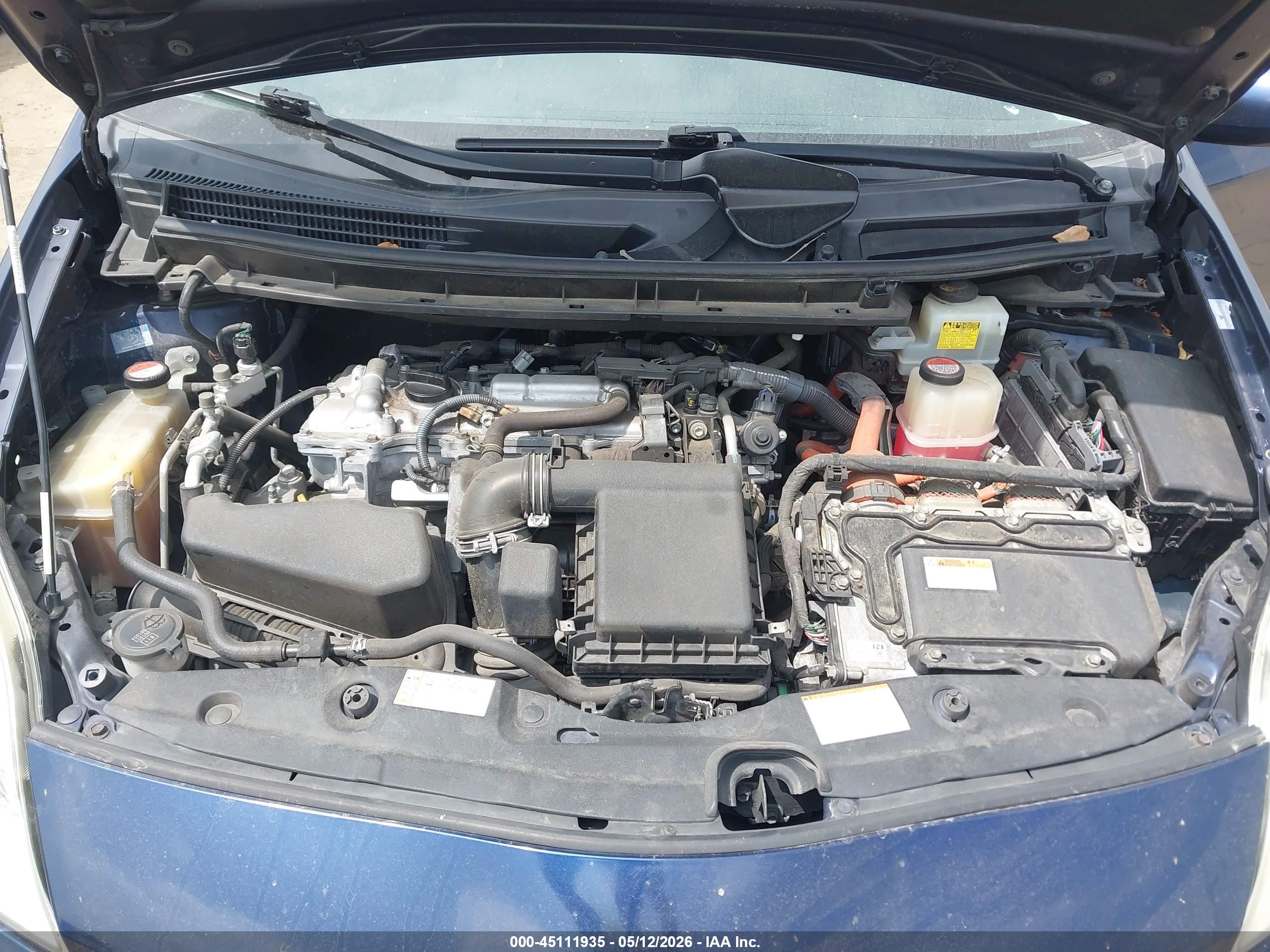 TOYOTA PRIUS image 10