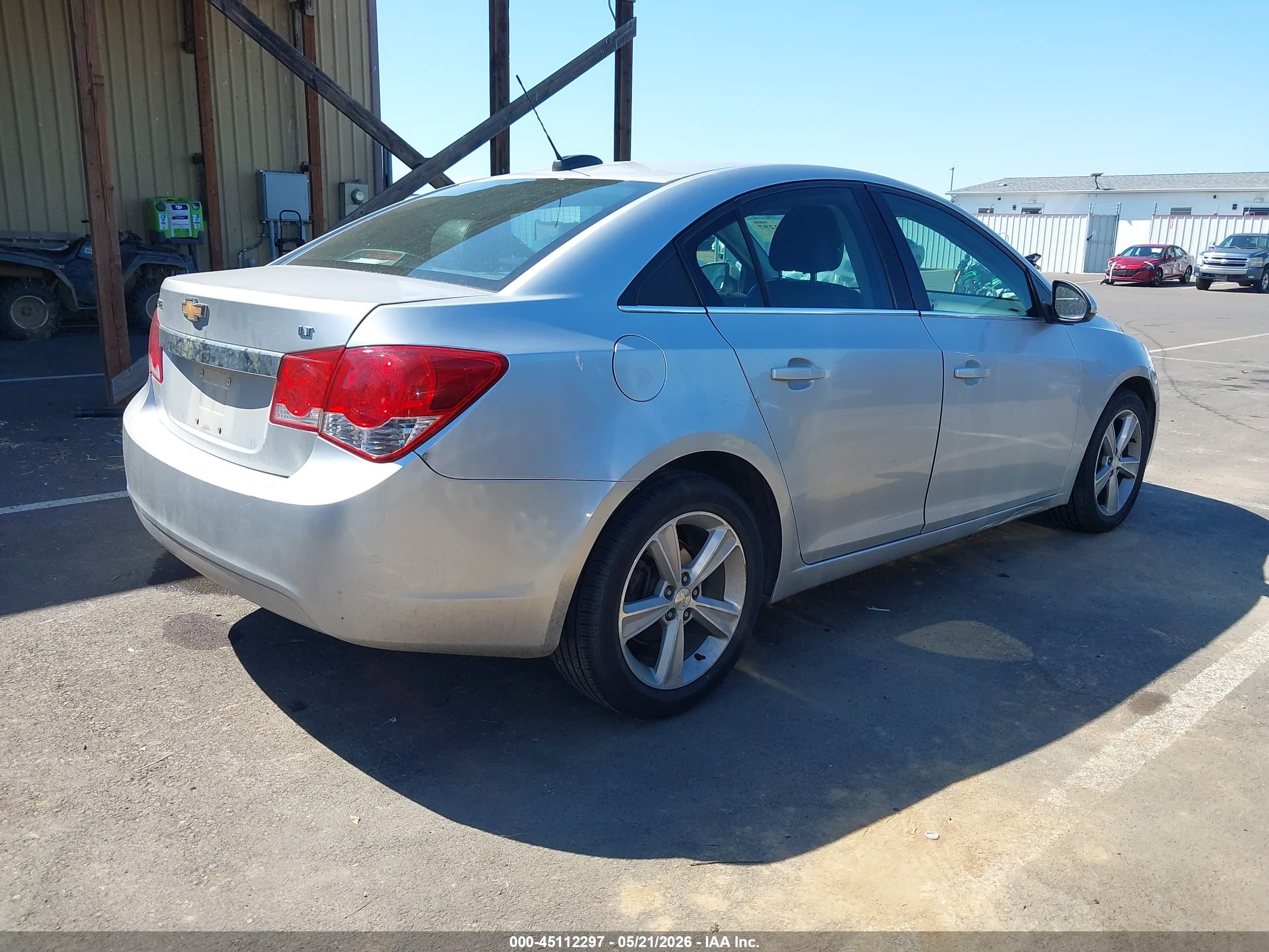 CHEVROLET CRUZE image 4