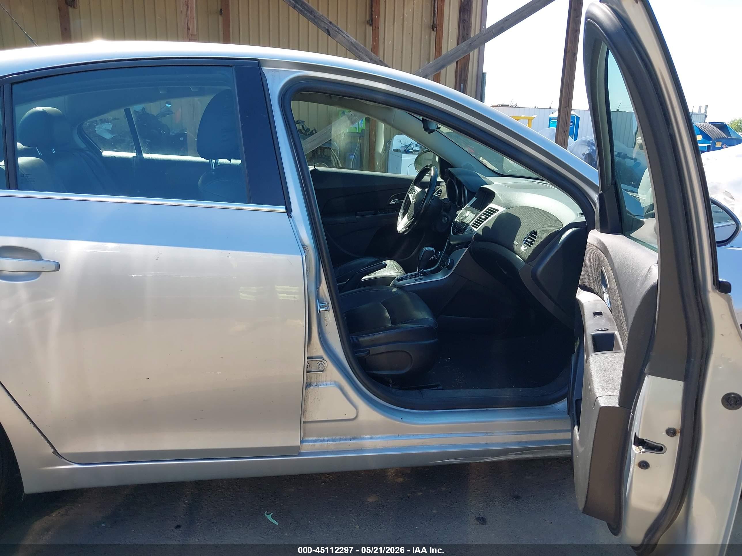 CHEVROLET CRUZE image 5