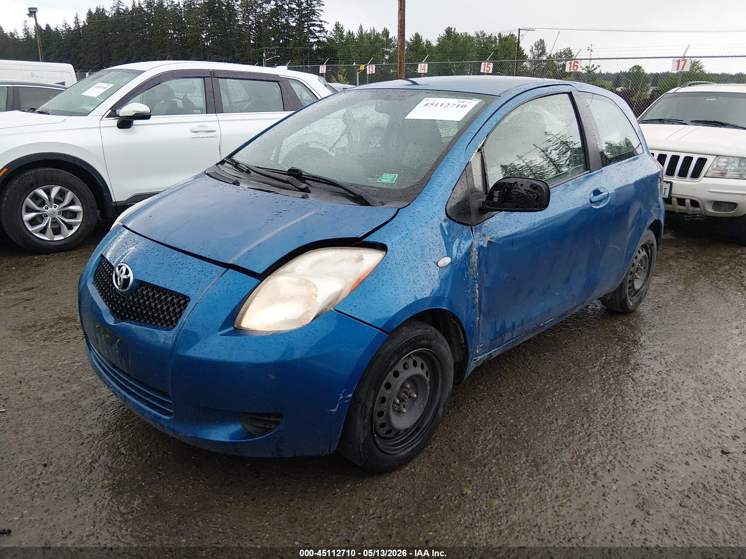 TOYOTA YARIS image 2