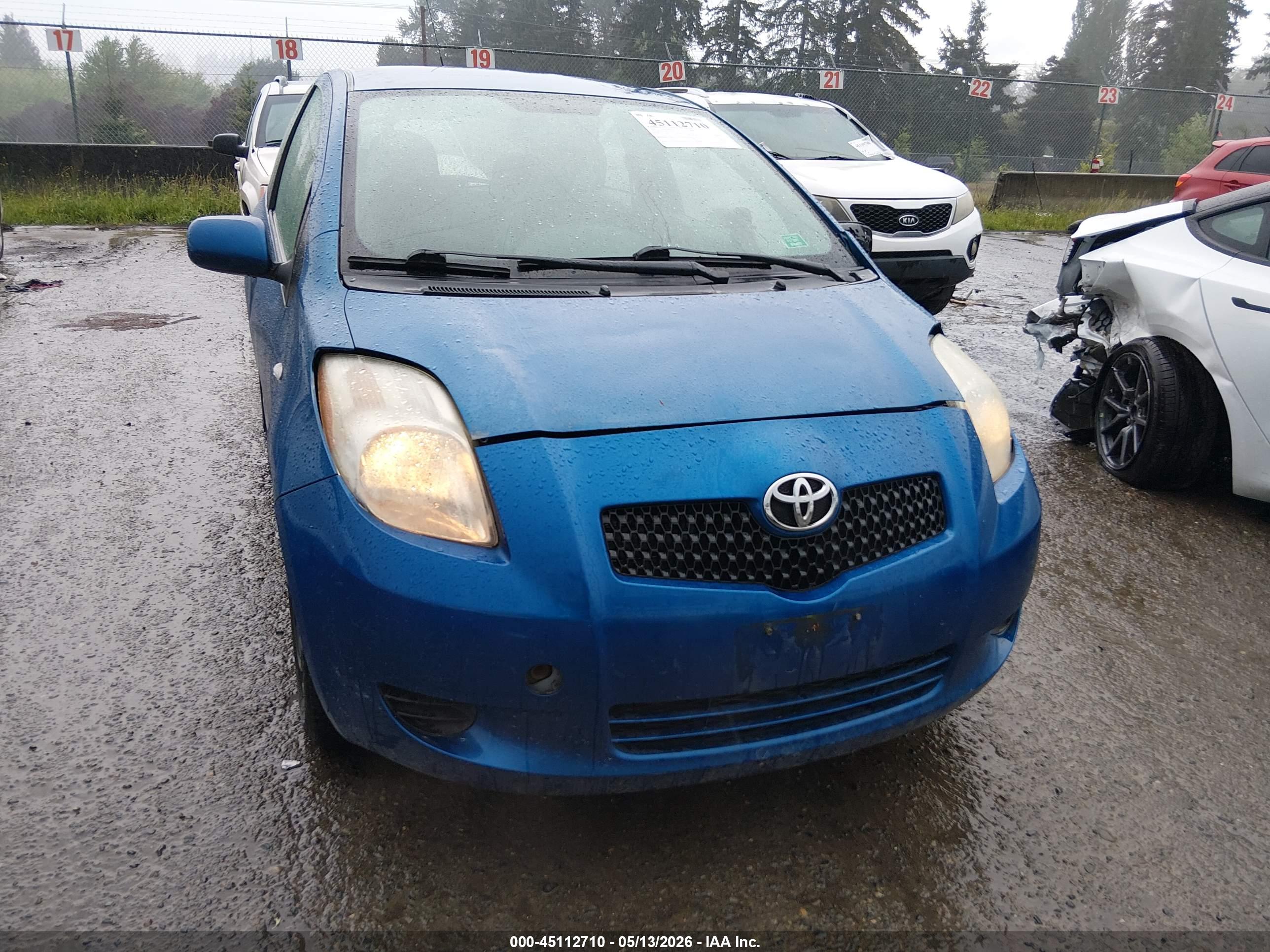 TOYOTA YARIS image 6