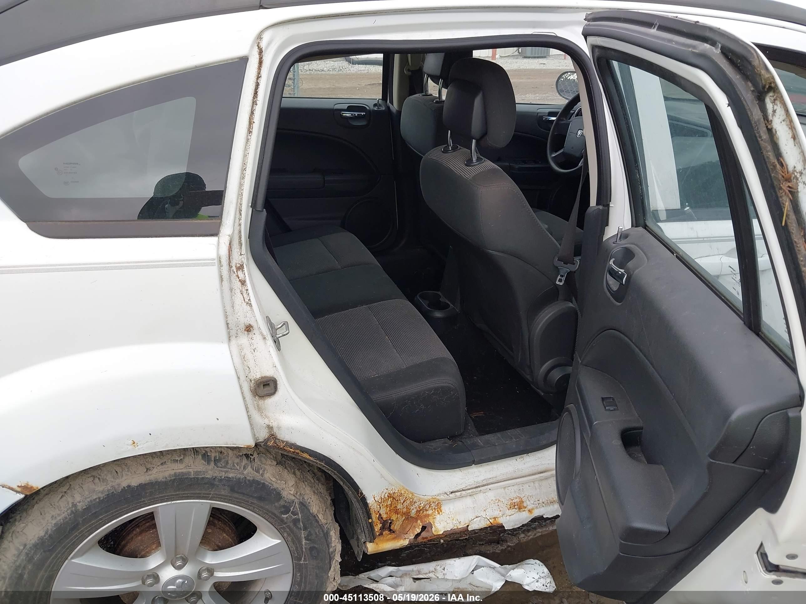 DODGE CALIBER image 8