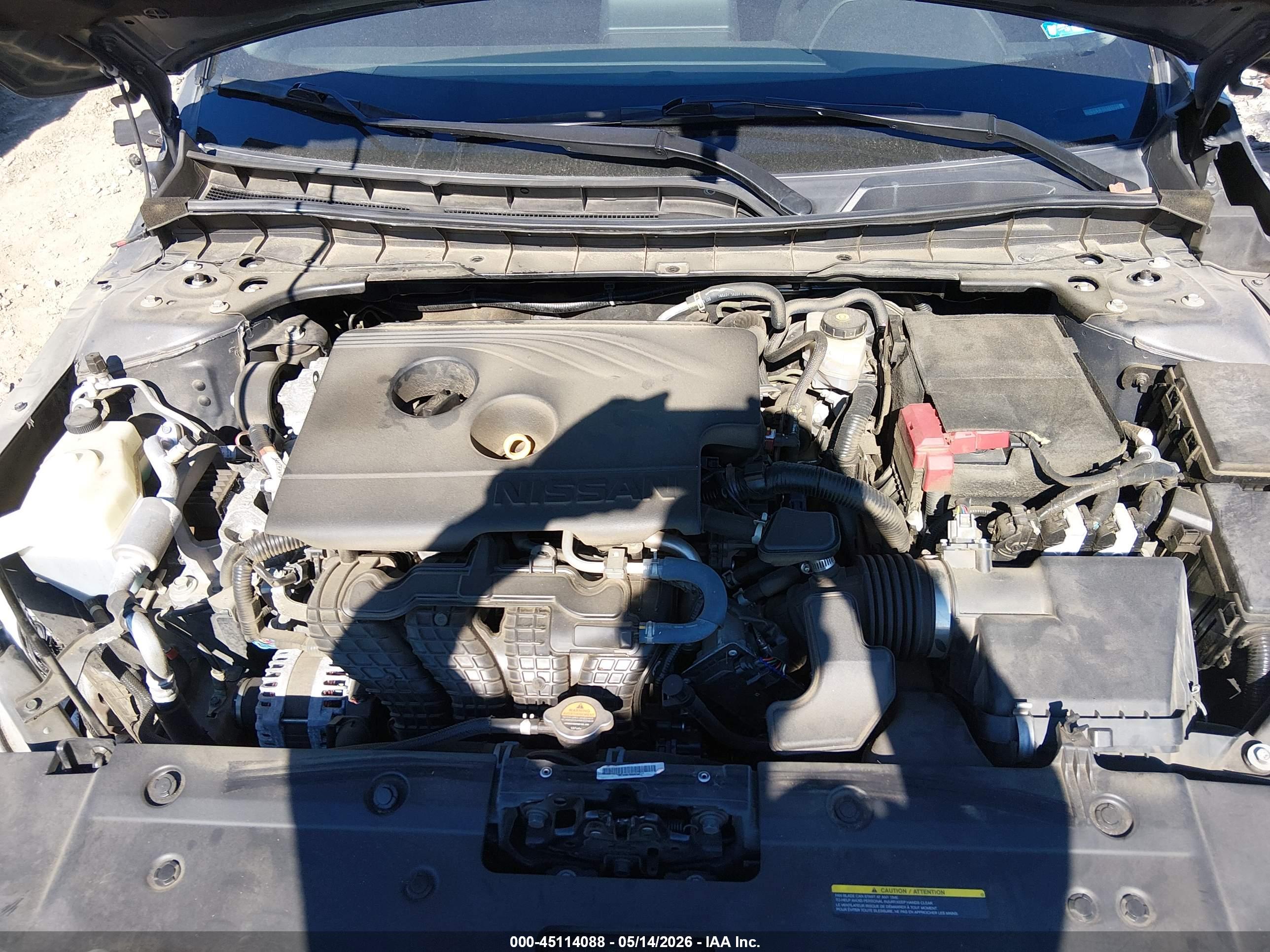 NISSAN ALTIMA image 10