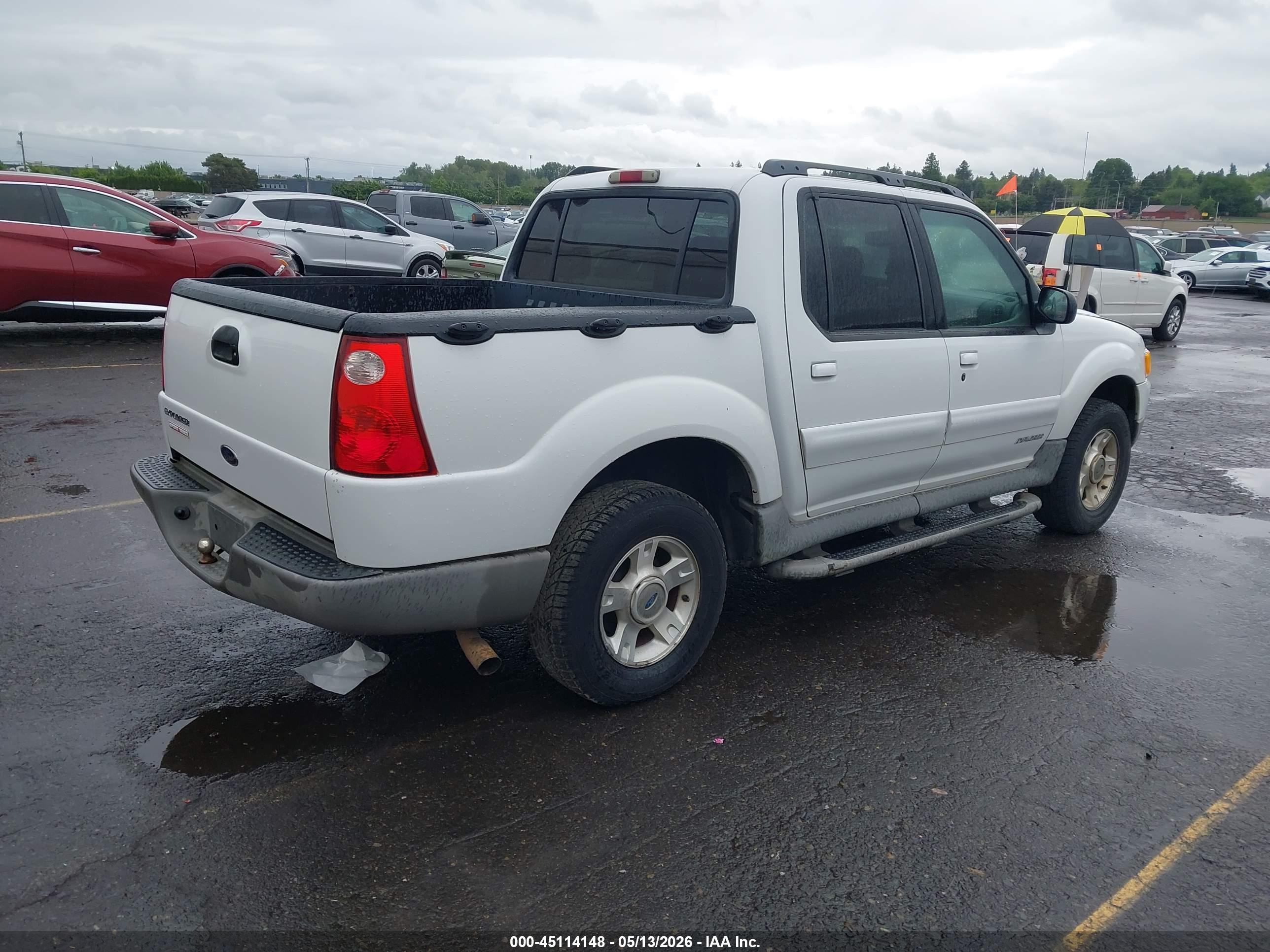 FORD EXPLORER image 4