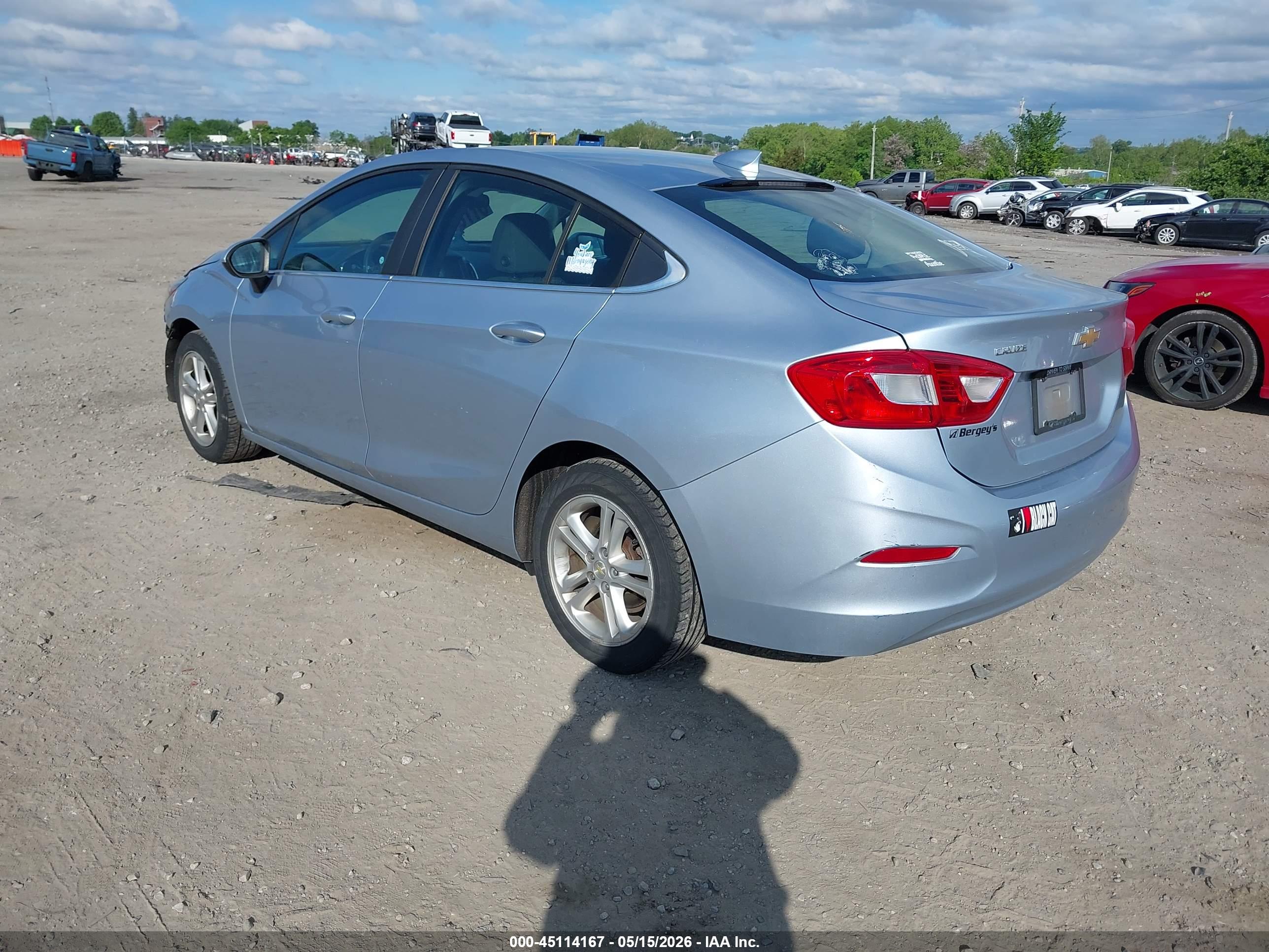 CHEVROLET CRUZE image 3