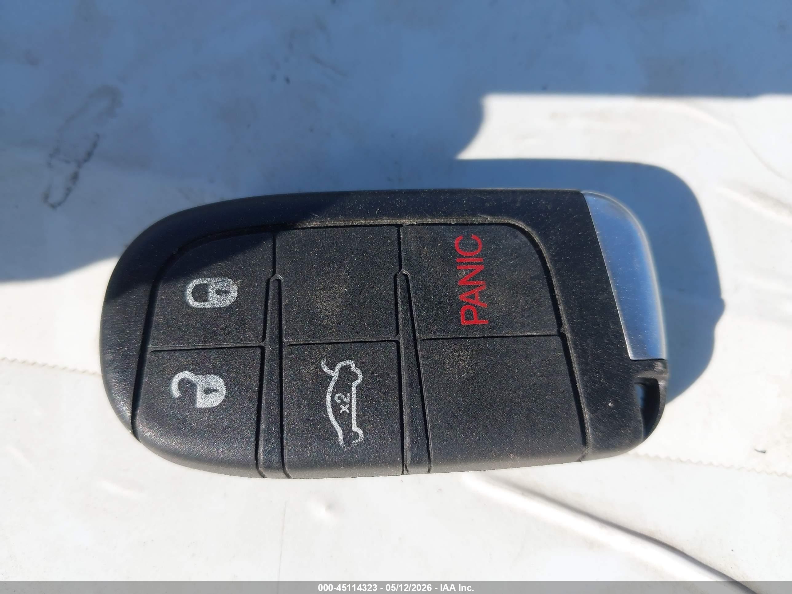 DODGE CHALLENGER image 11