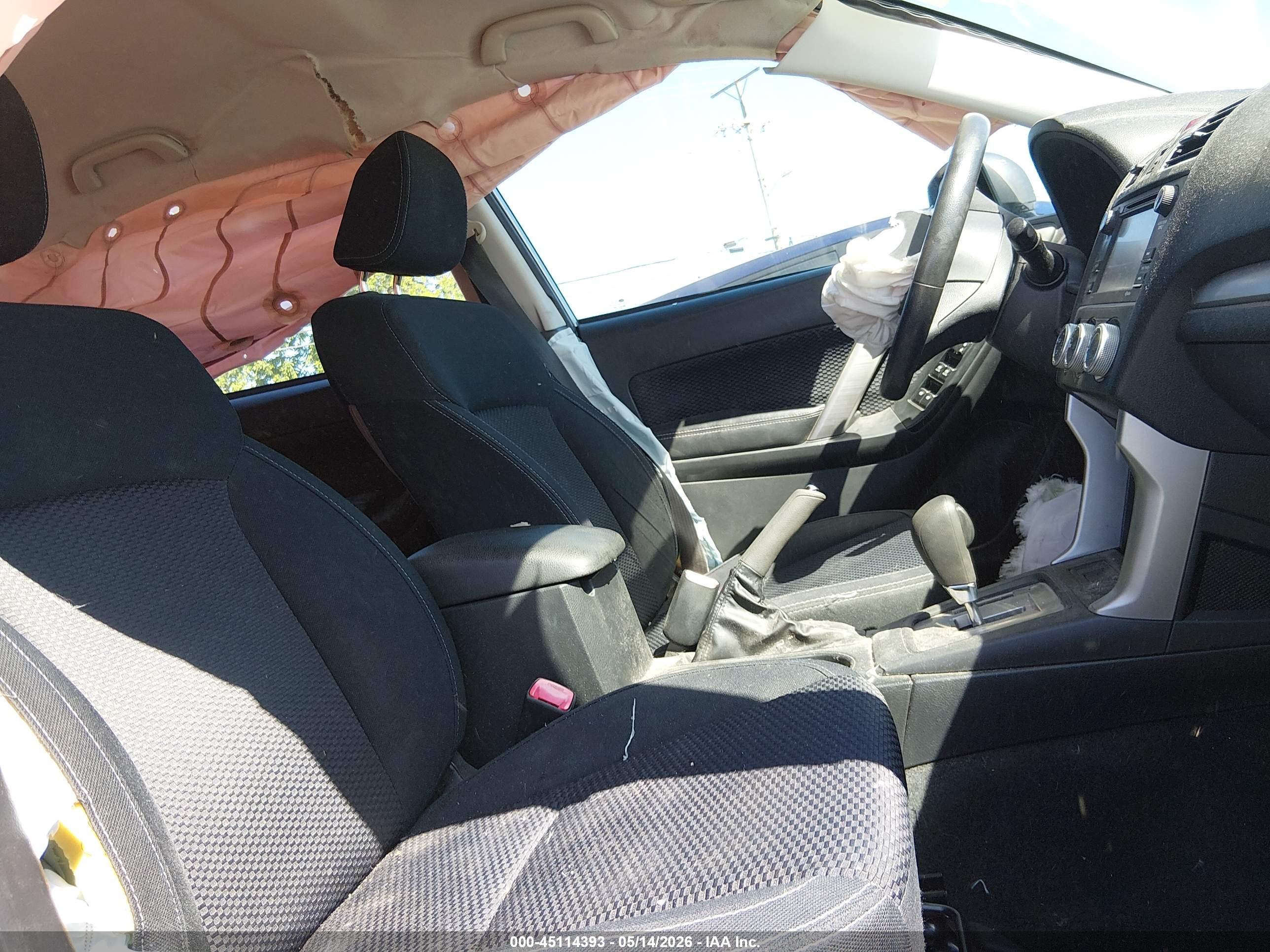 SUBARU FORESTER image 5