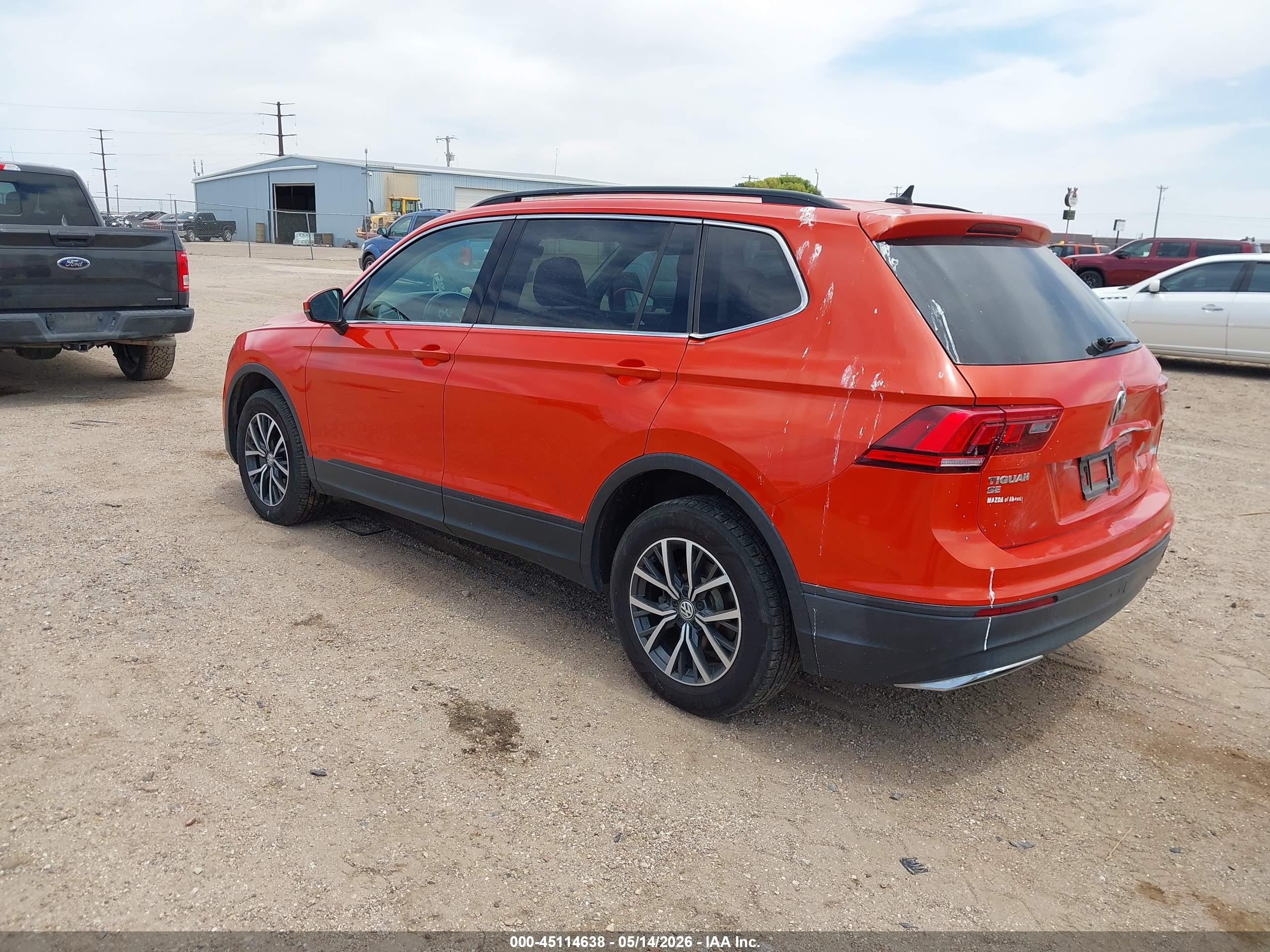 VOLKSWAGEN TIGUAN image 3
