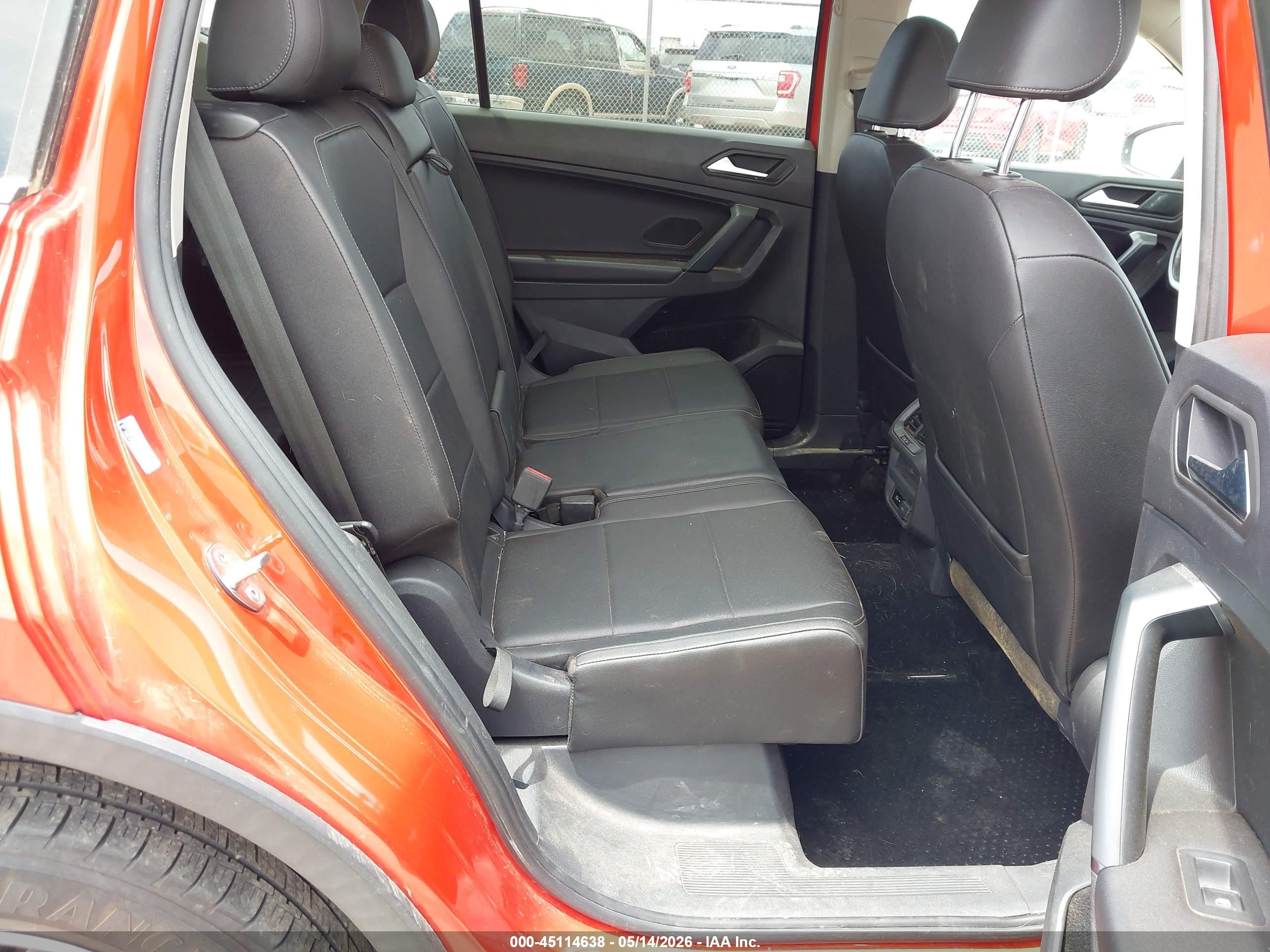 VOLKSWAGEN TIGUAN image 8