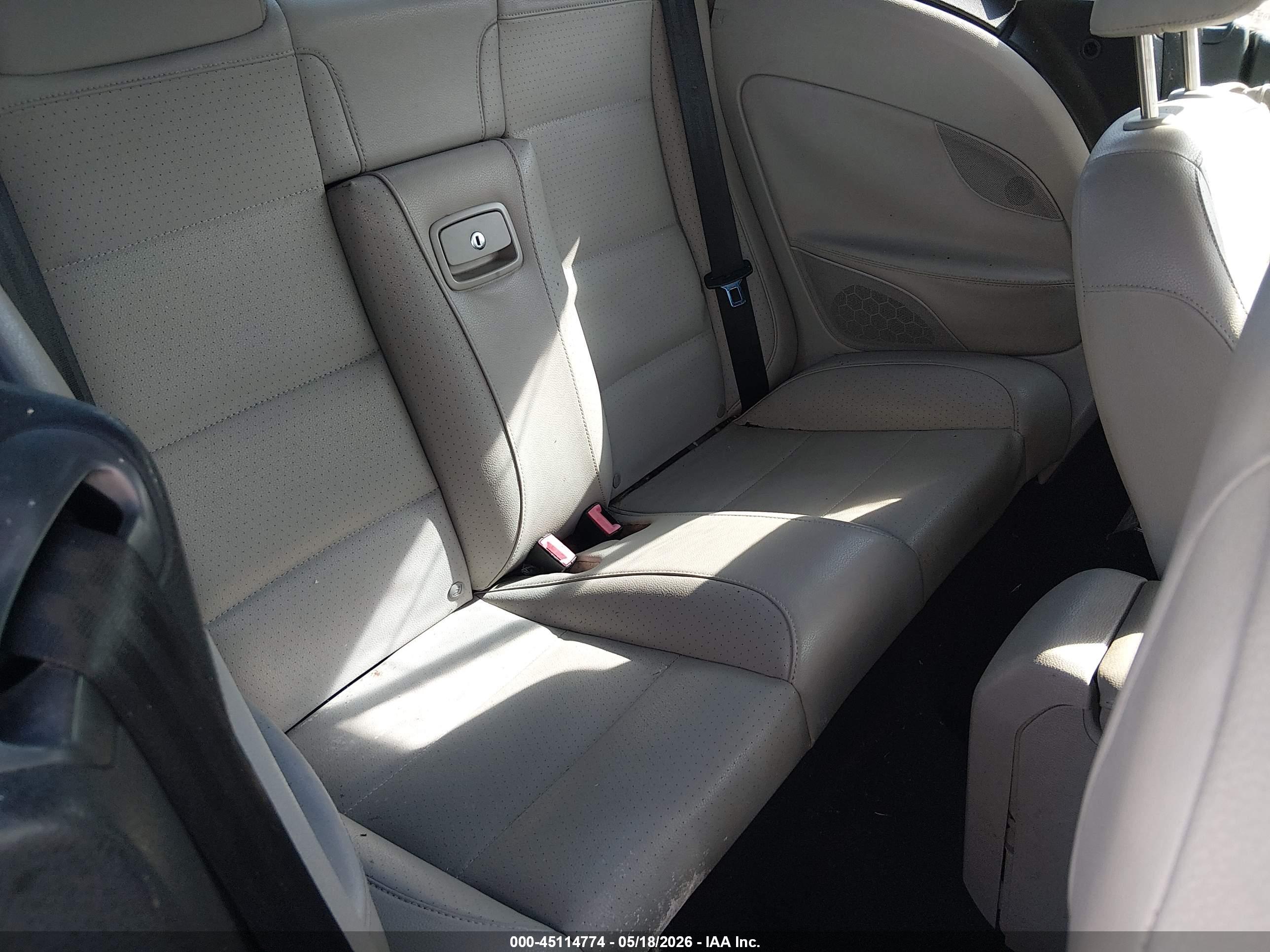 VOLKSWAGEN EOS image 8