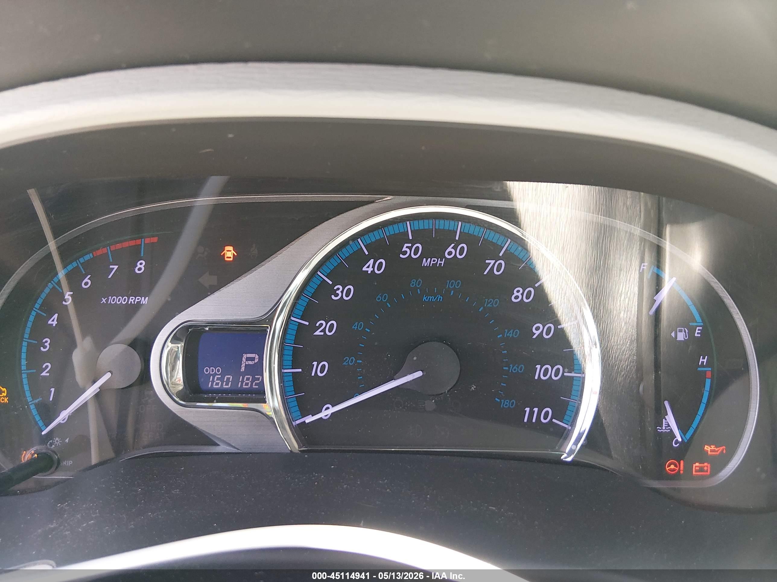 TOYOTA SIENNA image 7