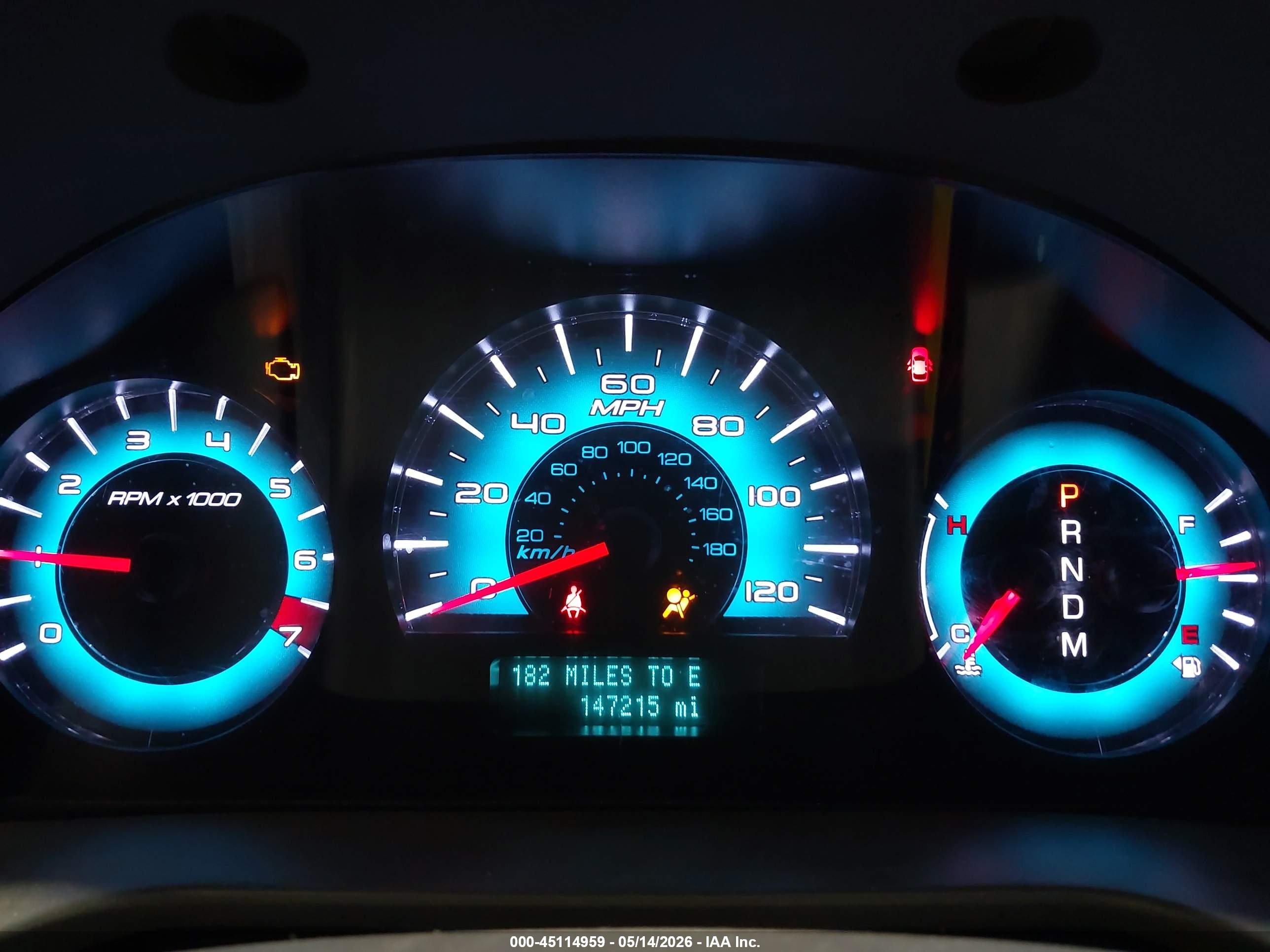 FORD FUSION image 7