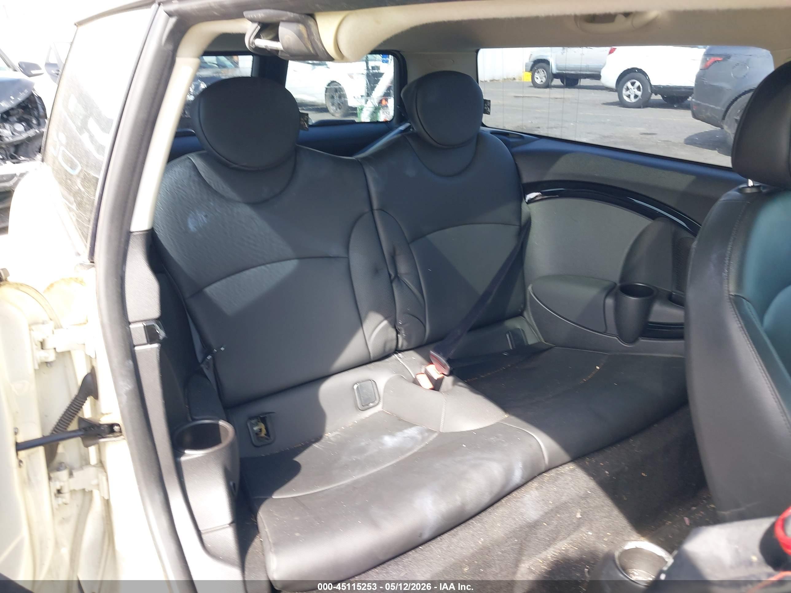 MINI COOPER image 8