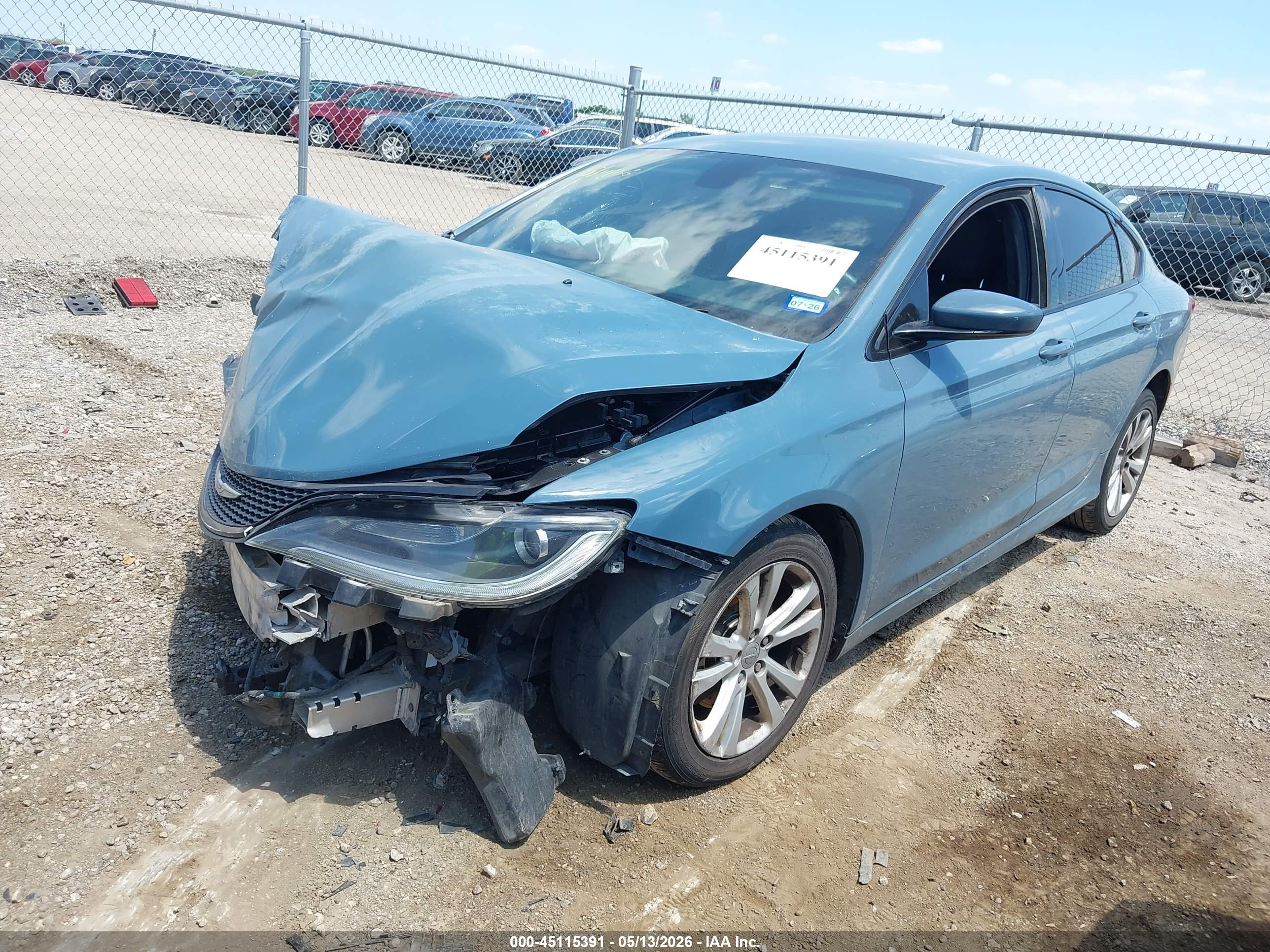CHRYSLER 200 image 2