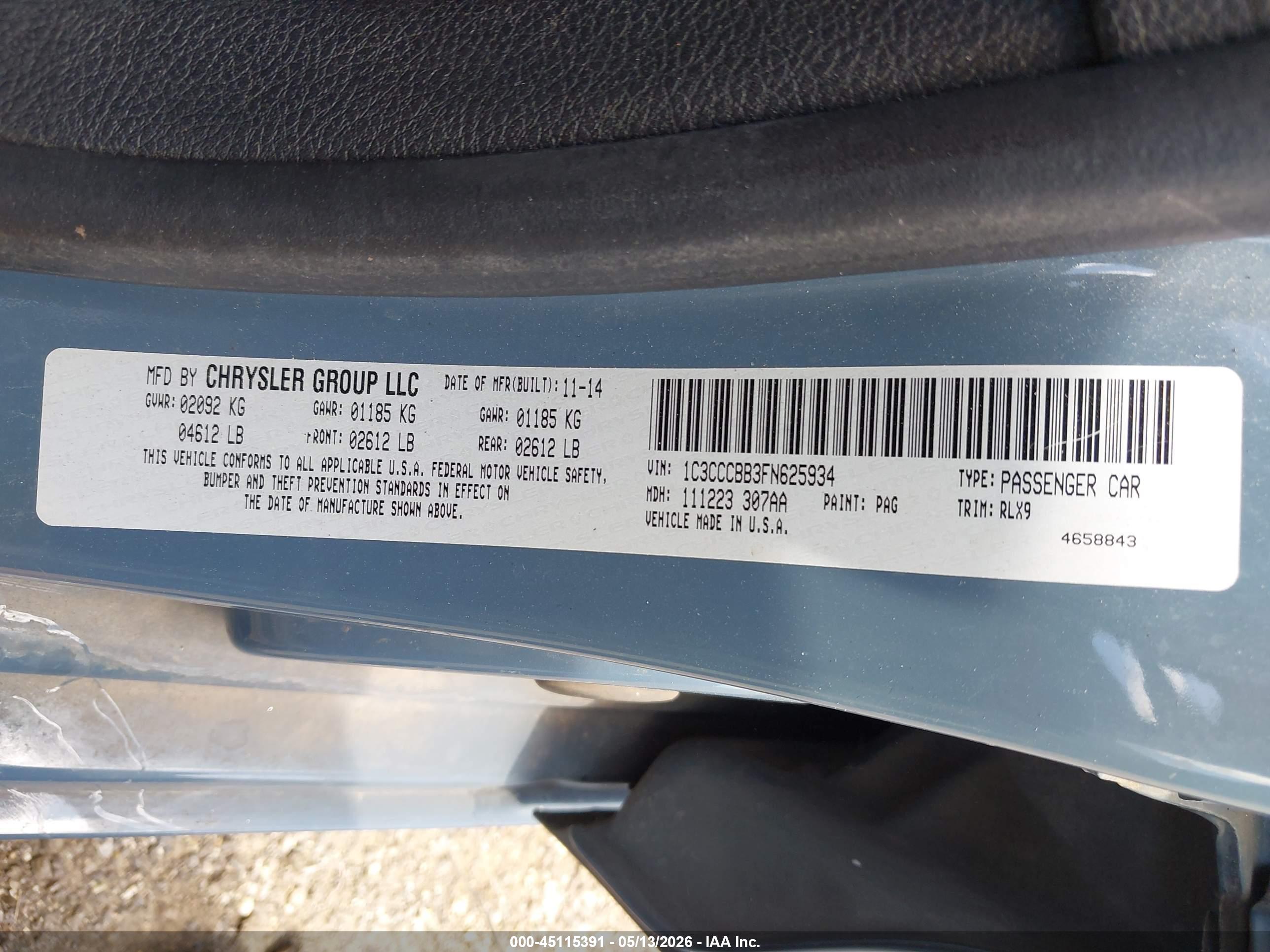 CHRYSLER 200 image 9